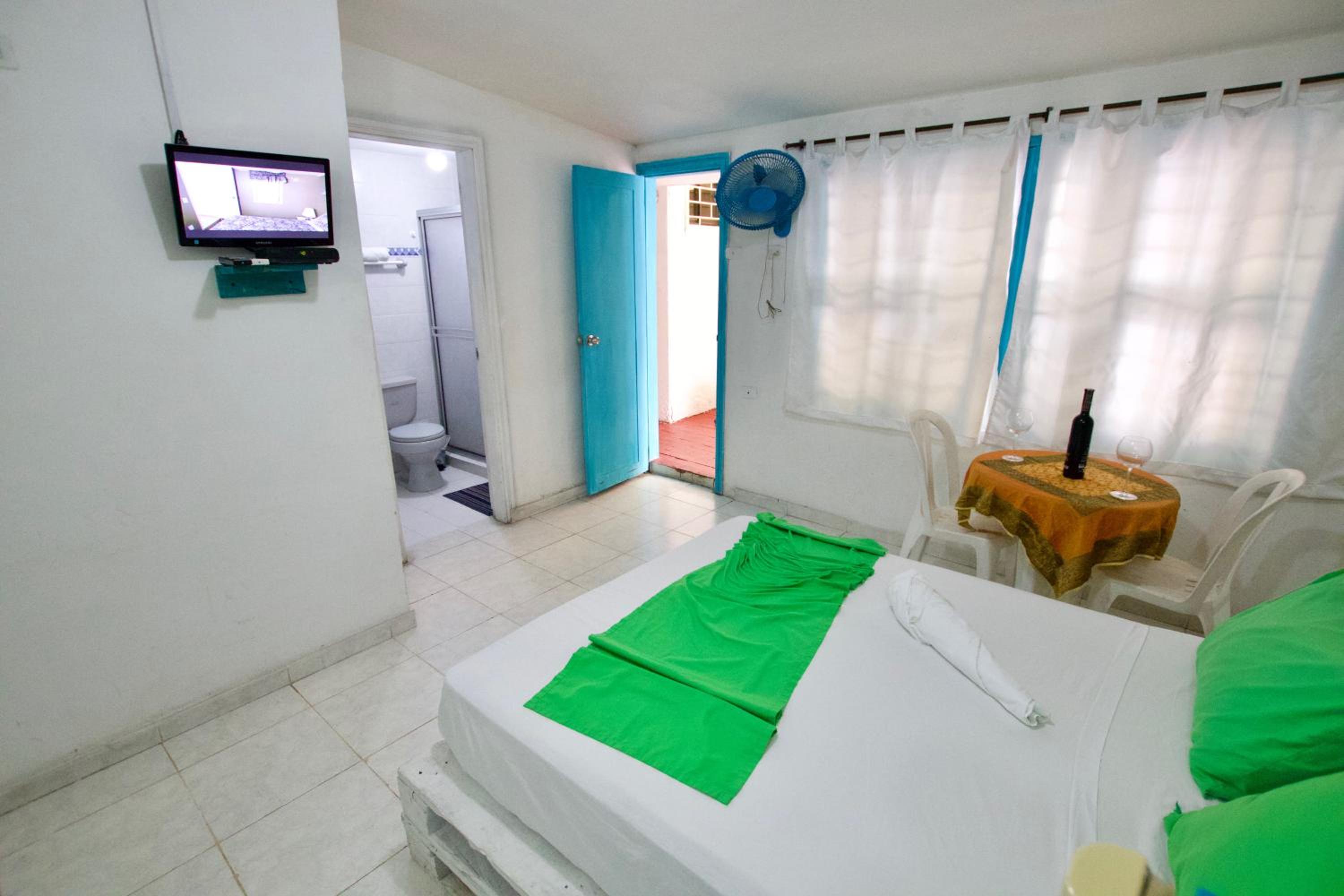 QuillaHost Guesthouse