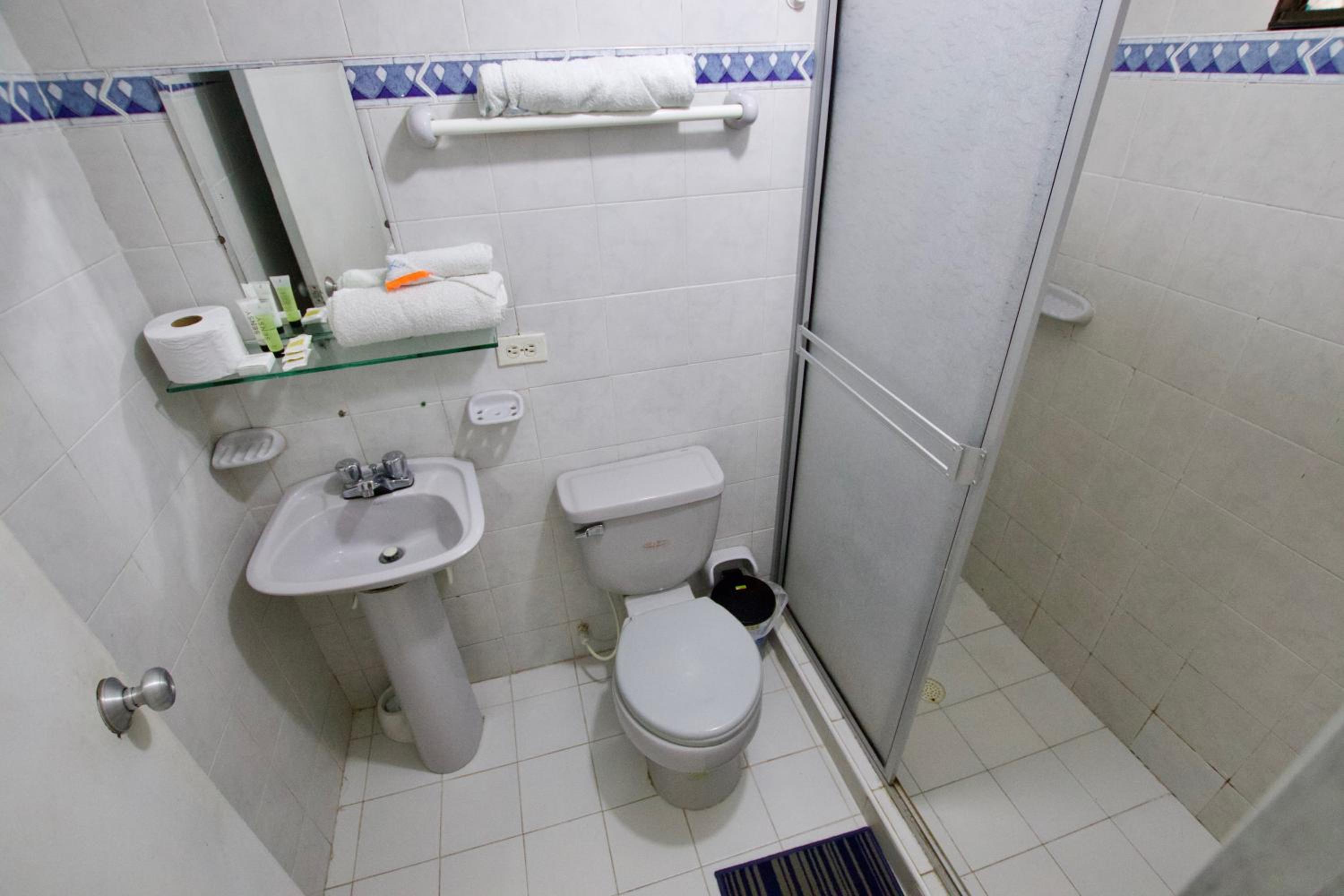 QuillaHost Guesthouse