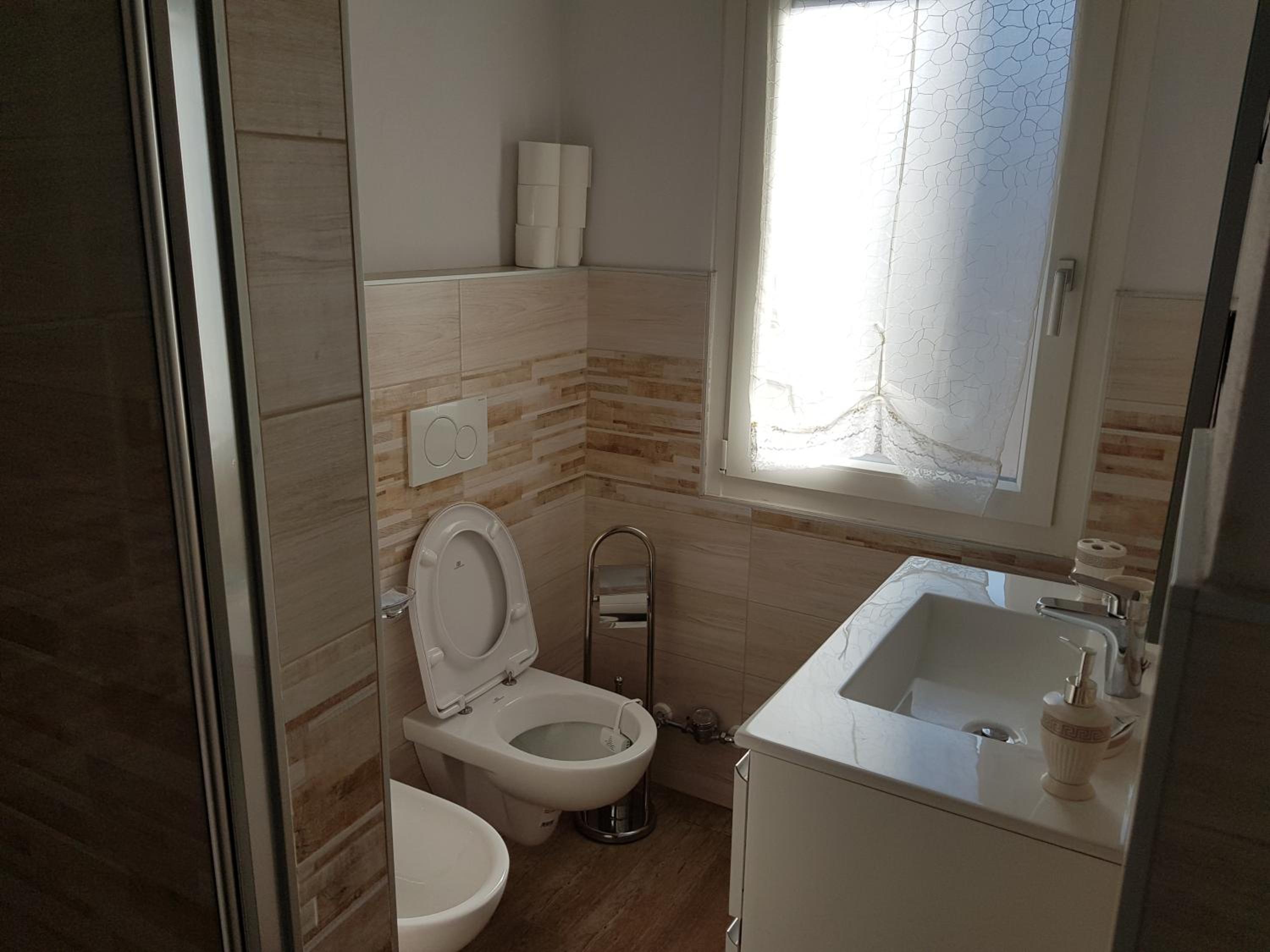 Appartamento Rosalba en Asti — bathroom