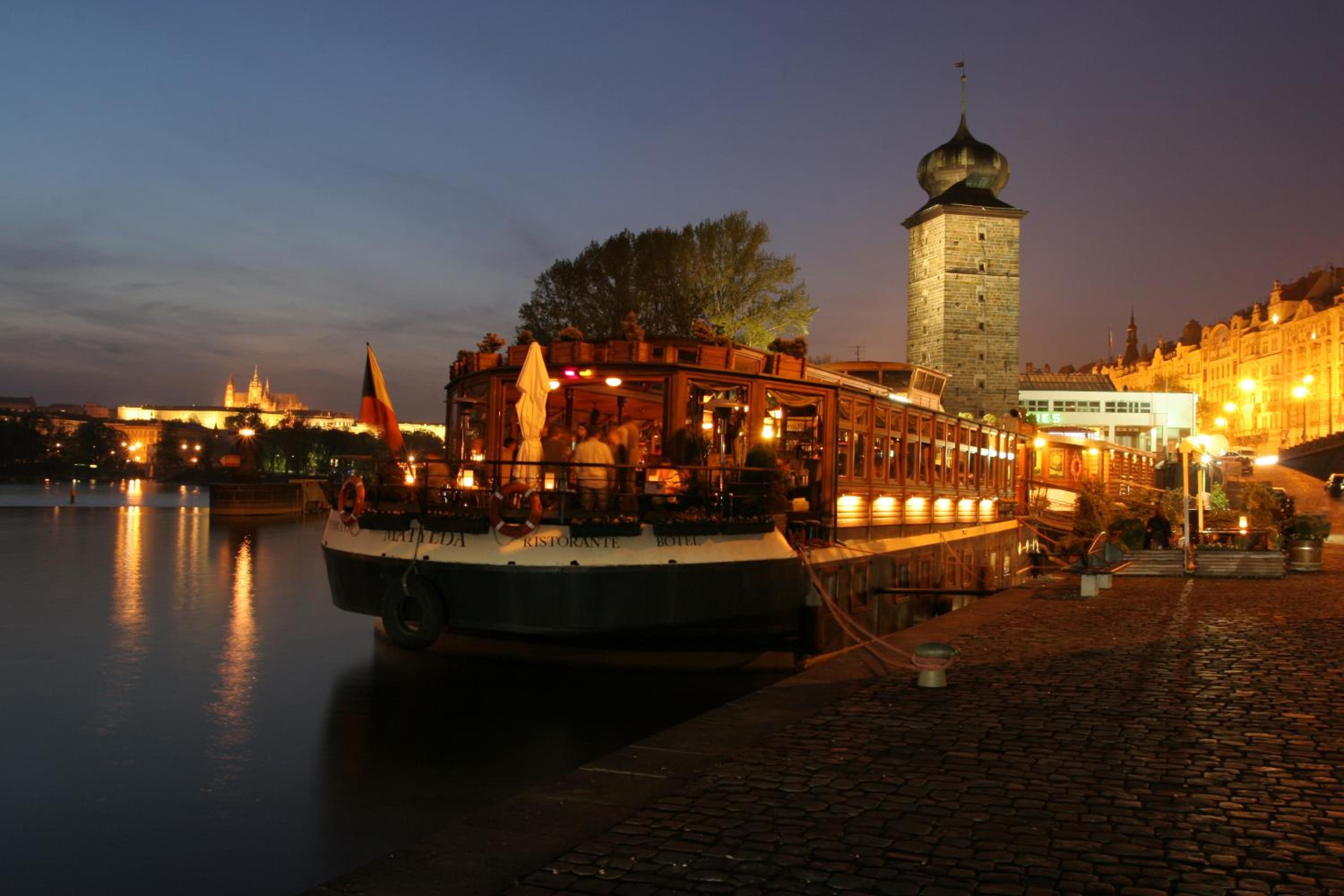 Boat Hotel Matylda
