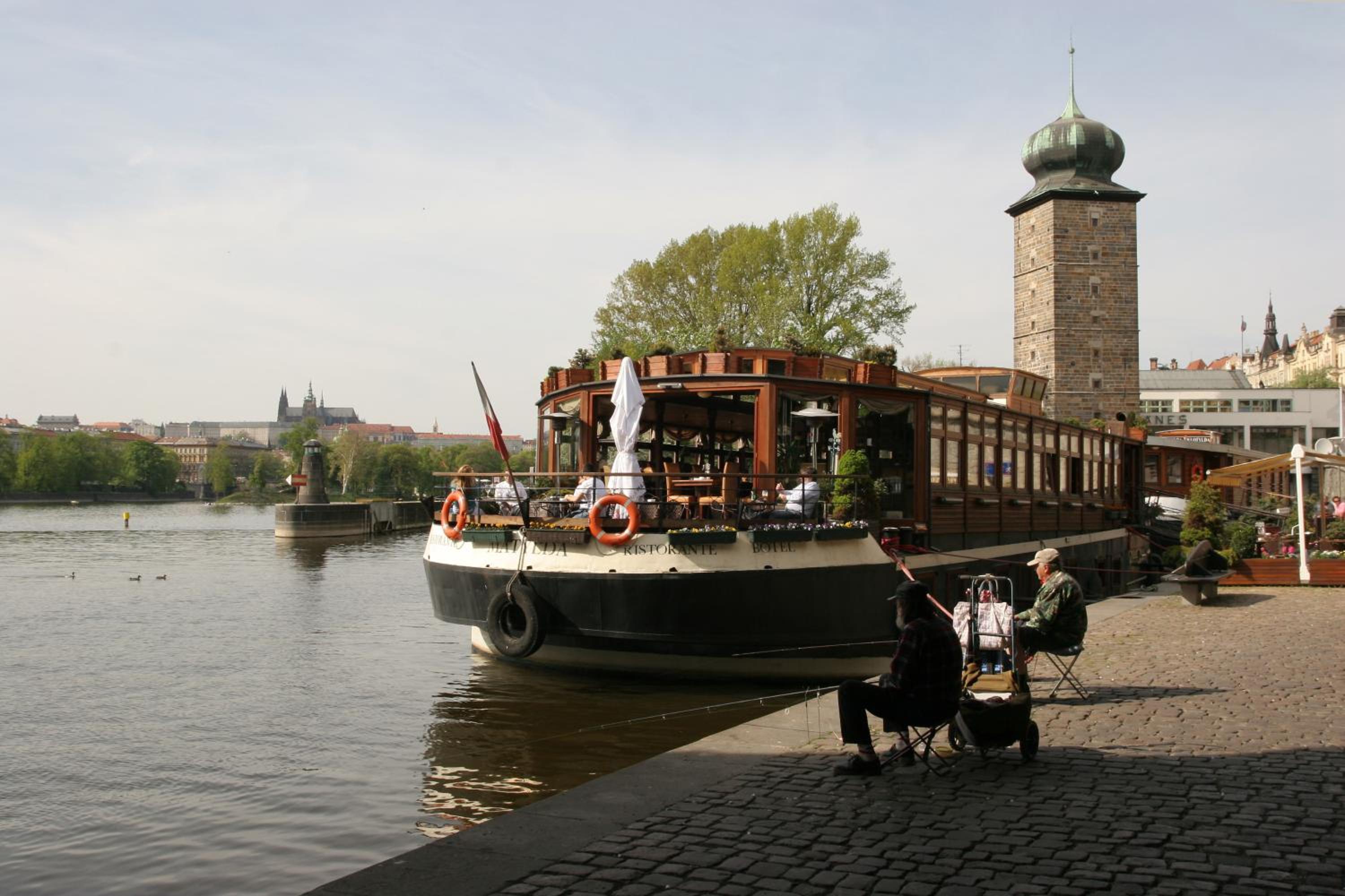 Boat Hotel Matylda