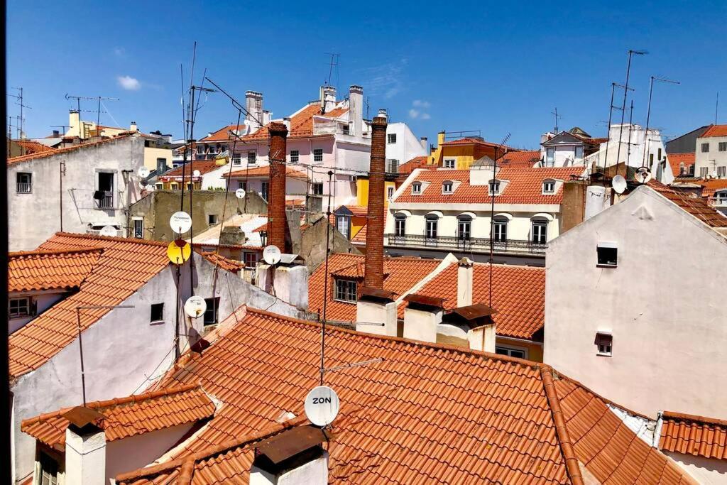 32 Top - Center of Lisbon Duplex Apartment, Barrio Alto view 3