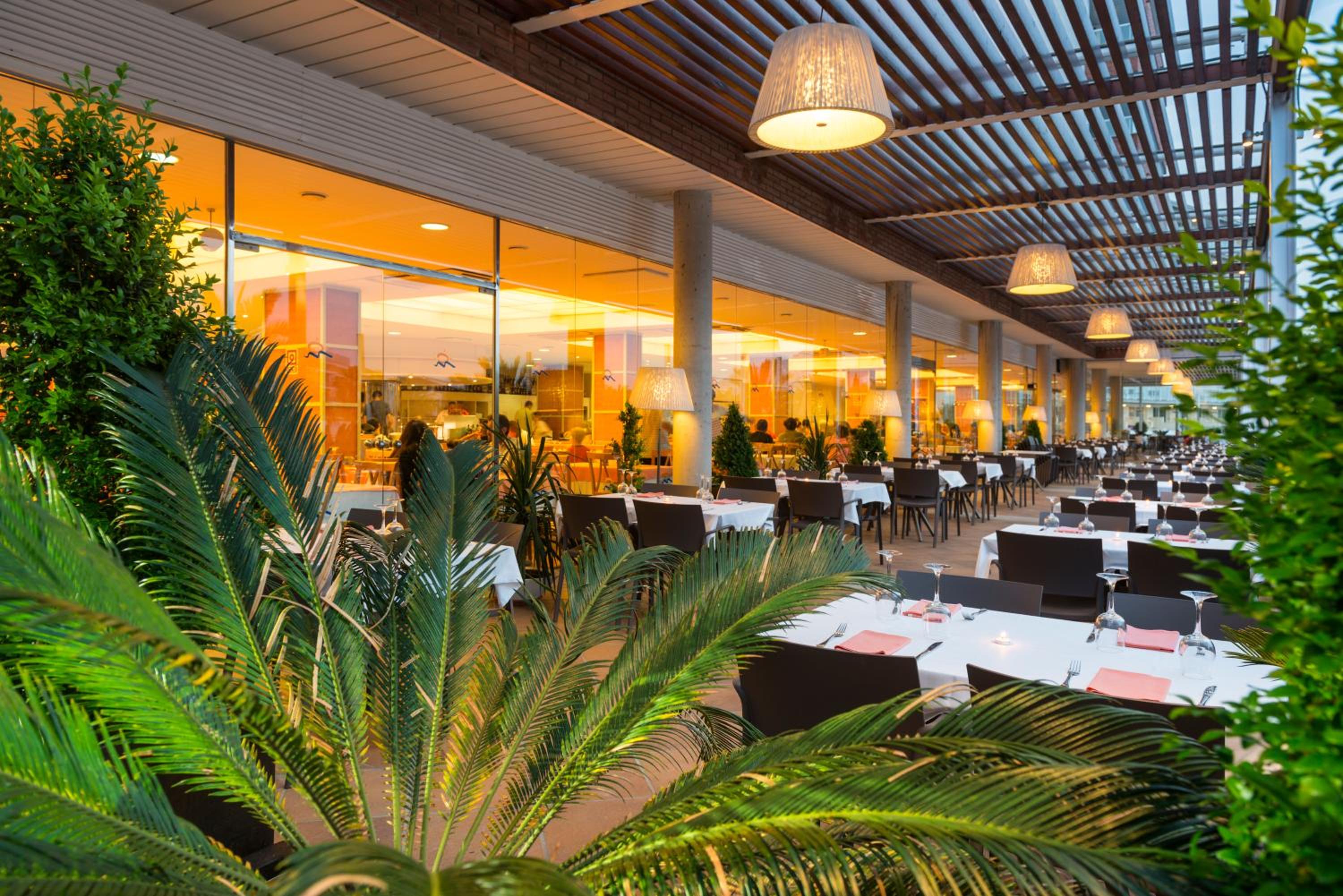 Costa Encantada Suites & Resort