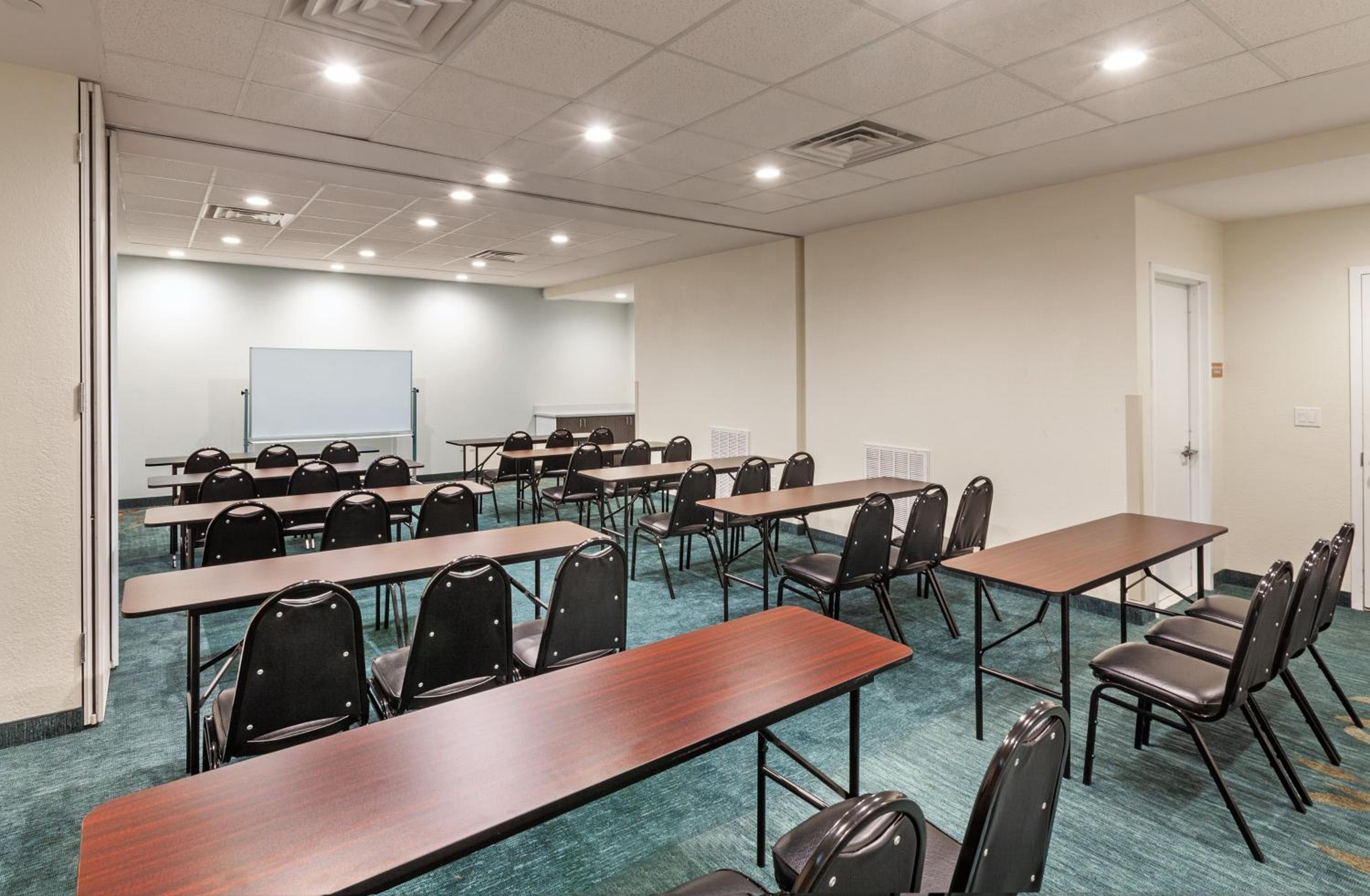 Candlewood Suites Houston - Spring by IHG, Billede 36