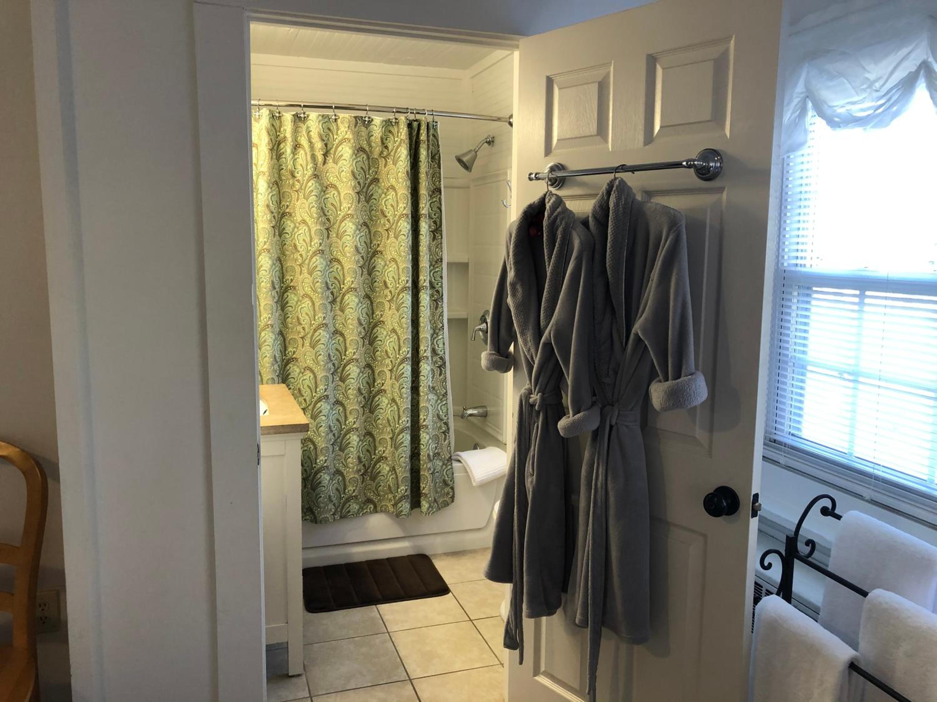 Oakland Cottage Bed and Breakfast