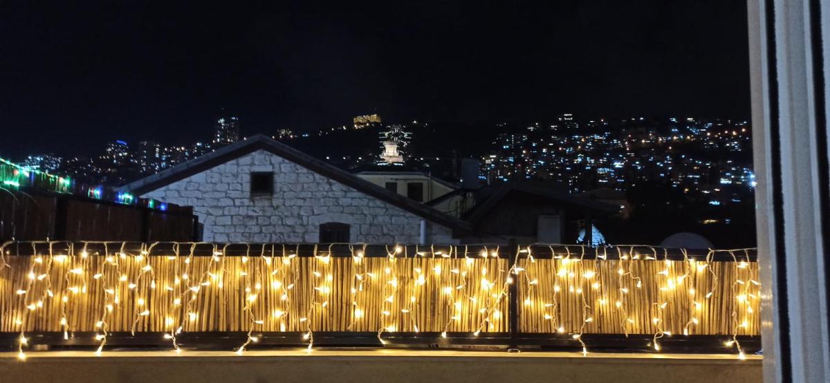 balcony