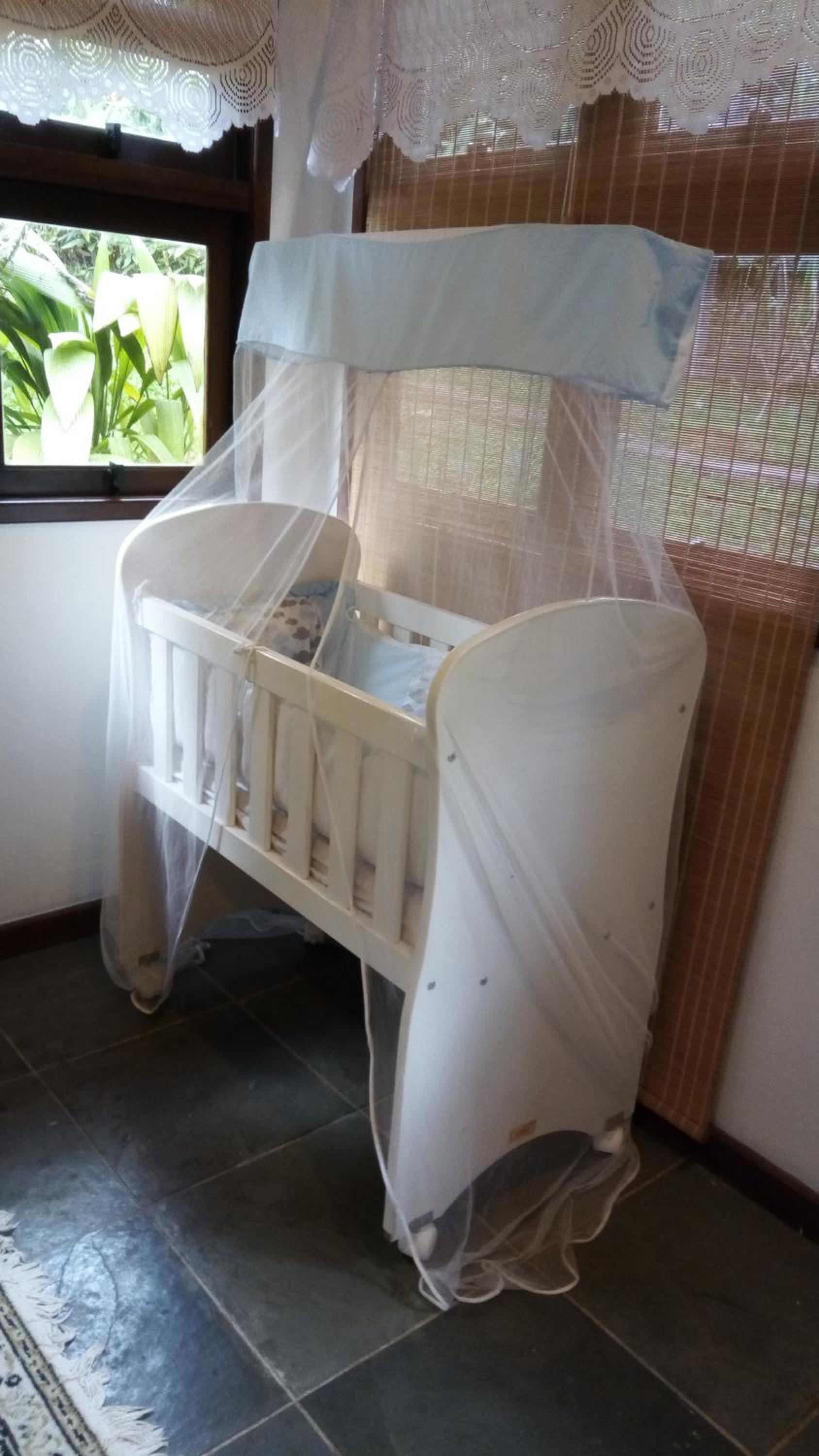 Mansão Adonai nas Cachoeiras de Penedo