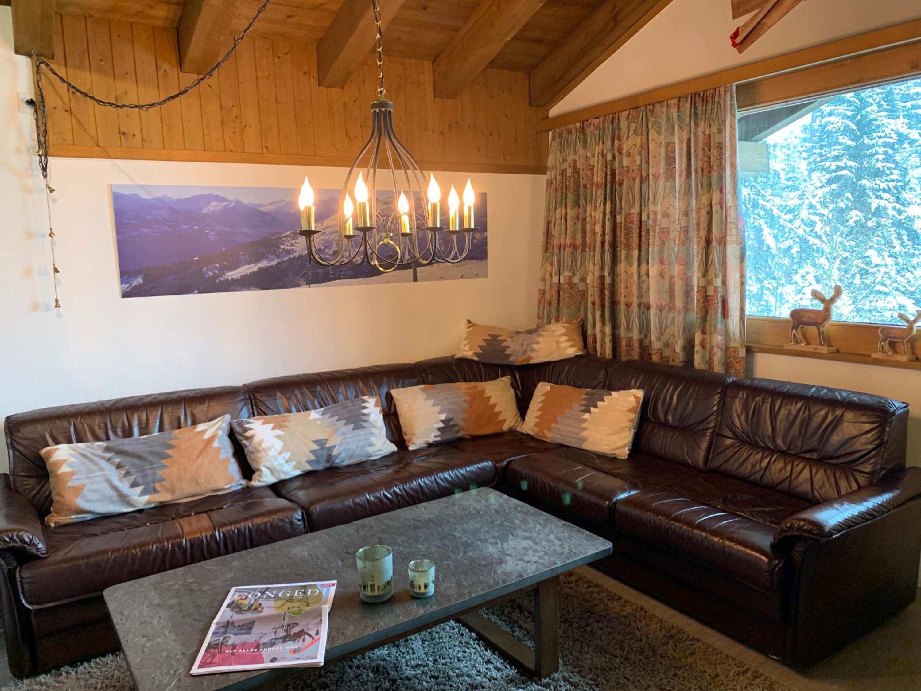Ferienwohnung Laax mit Traumblick, großem Balkon und Terrasse view 4