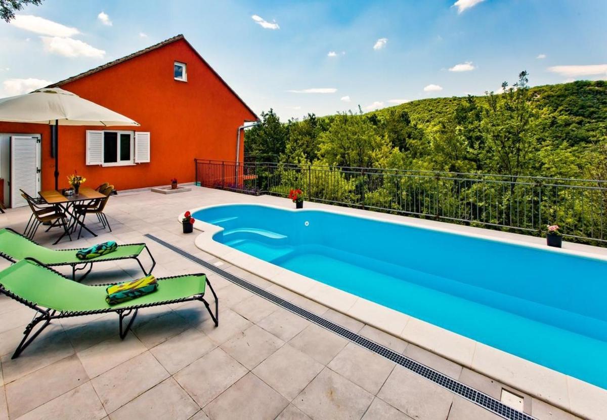 Villa Brapa - open swimming pool view 3