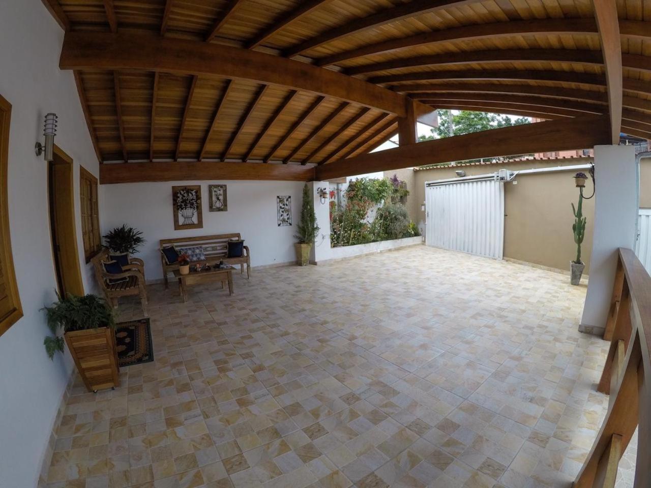 Hotel Corona Hostel - Image 1