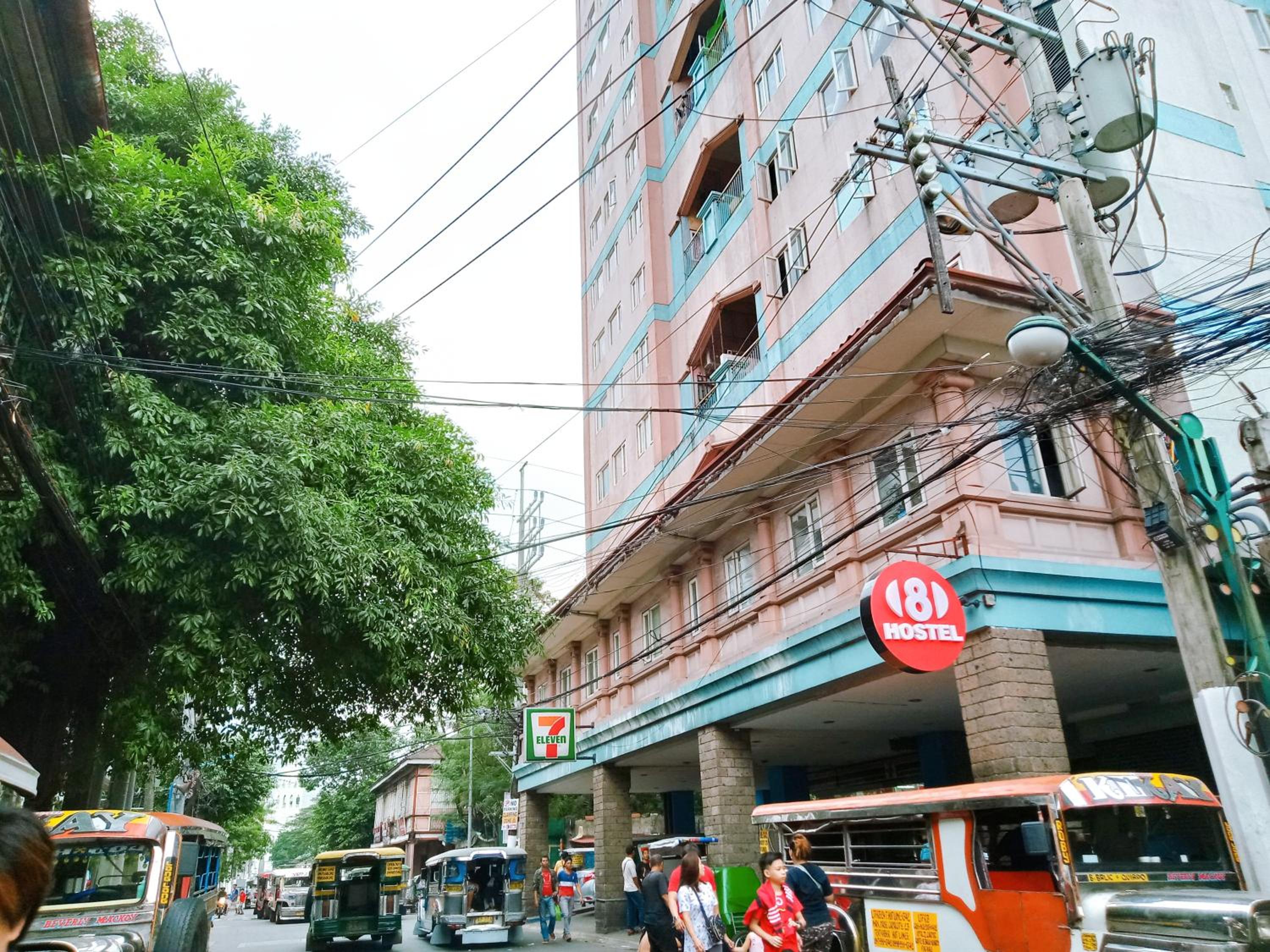 8Hostel