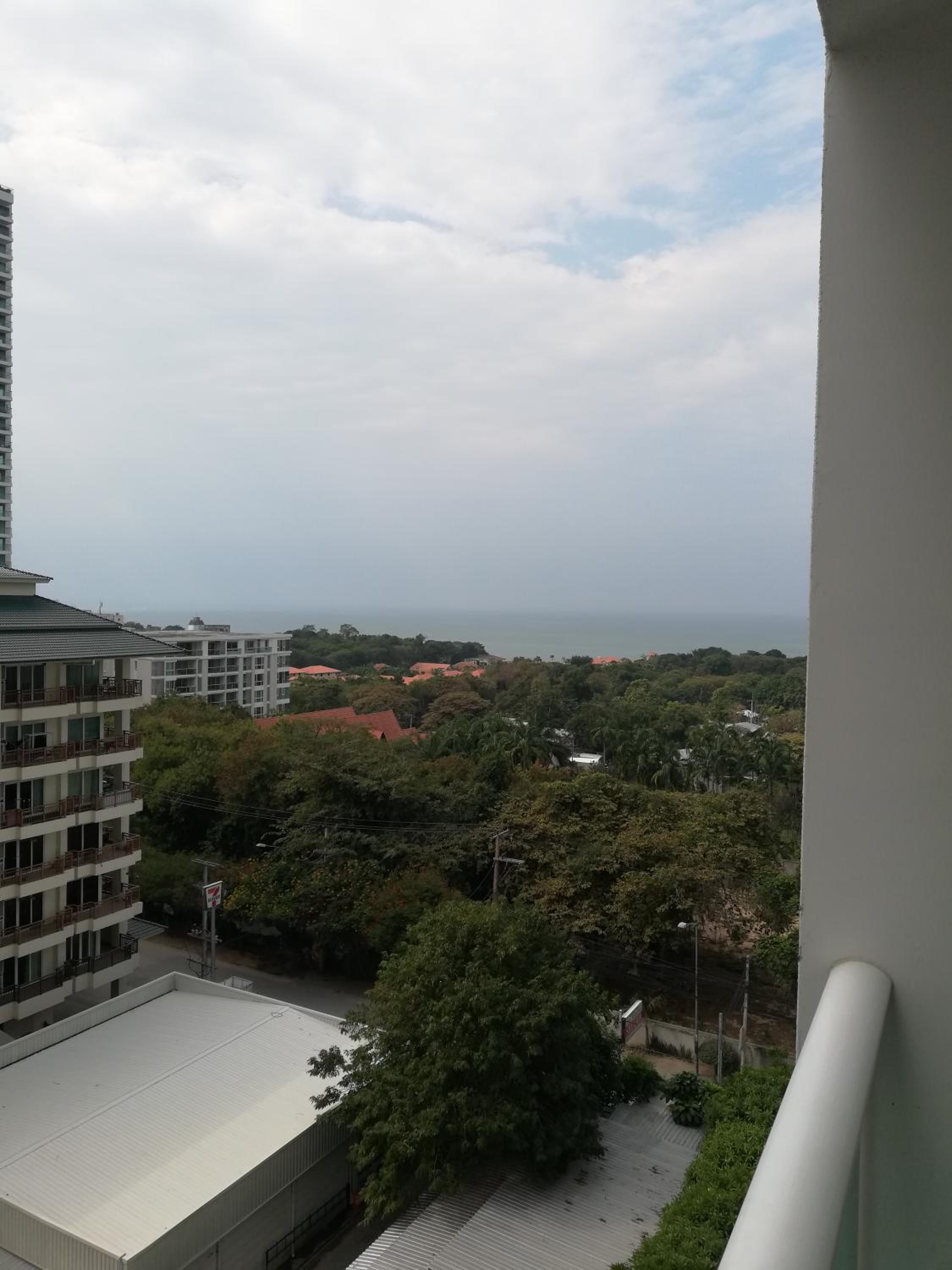 Cosy Beach View Apartments