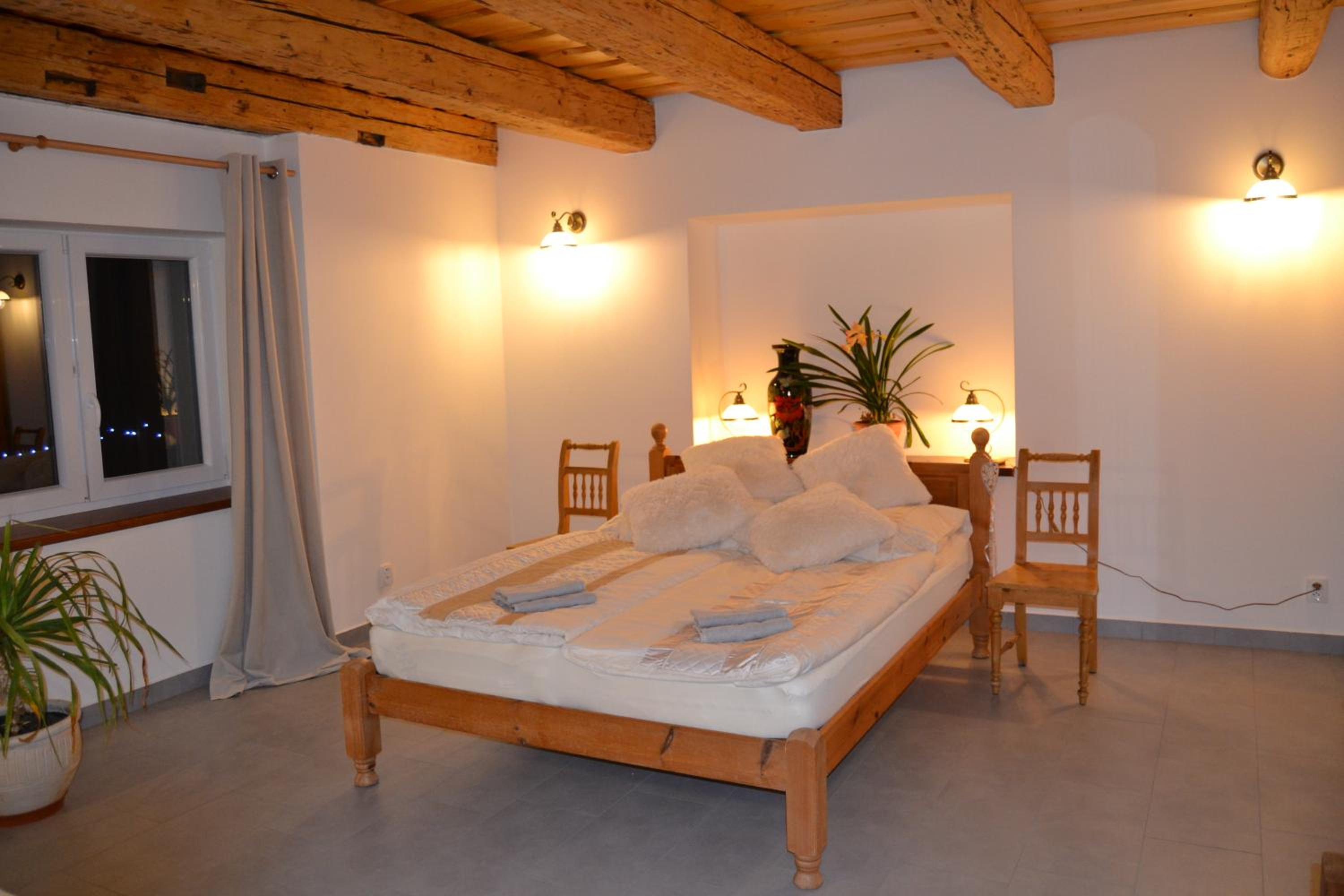 Hotel Chalupa Na Samote S Virivkou