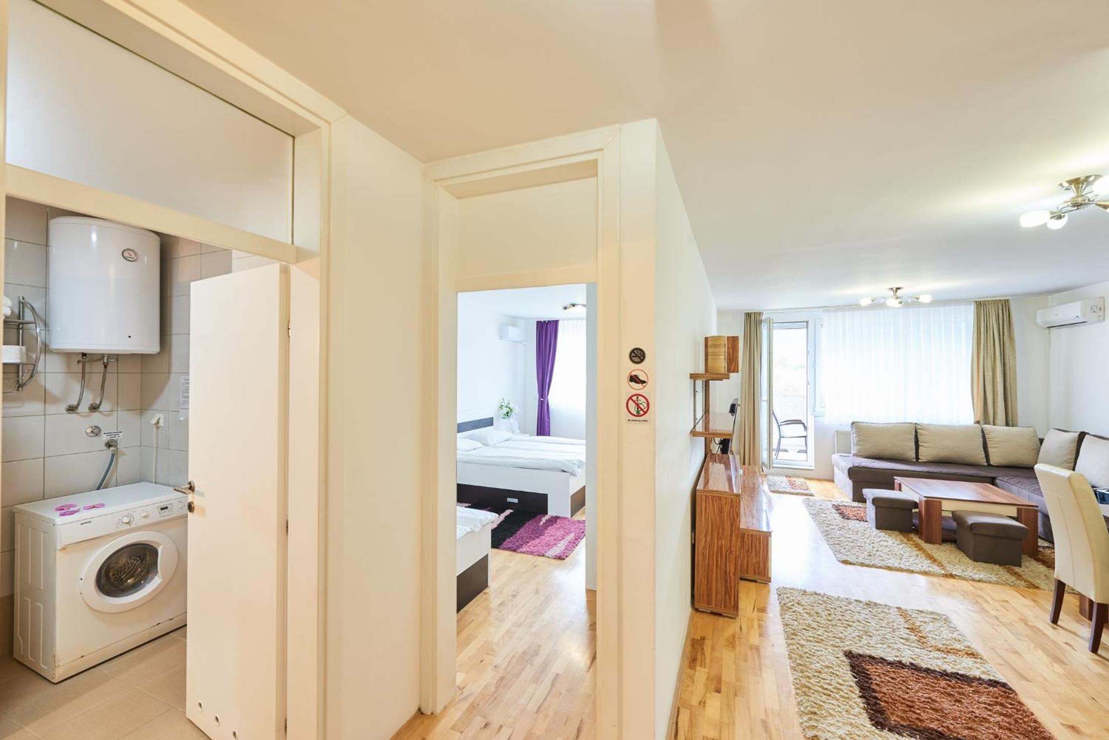 RIVER VIEW Apartments
