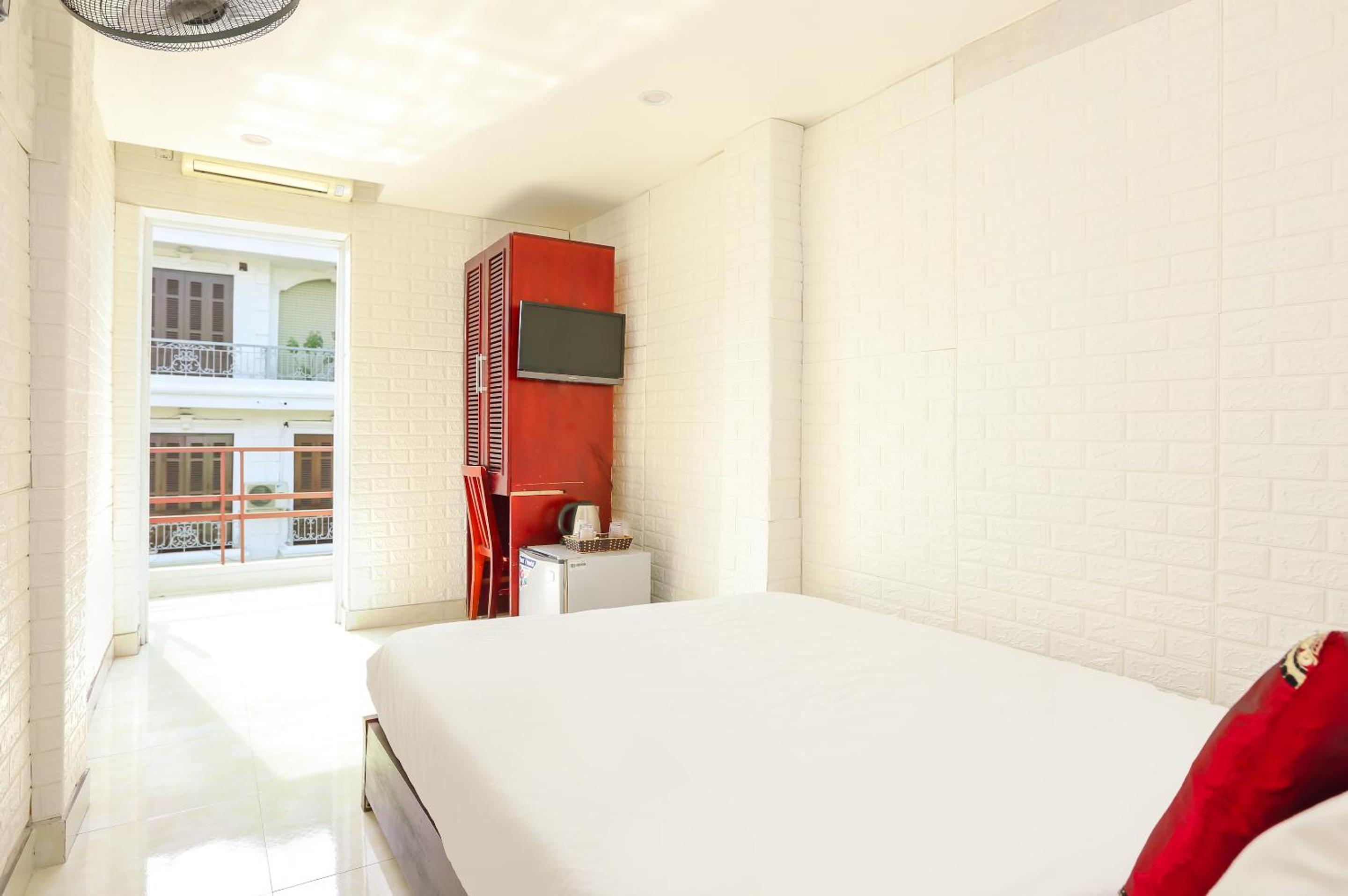 OYO 604 Queen Hotel spot-on