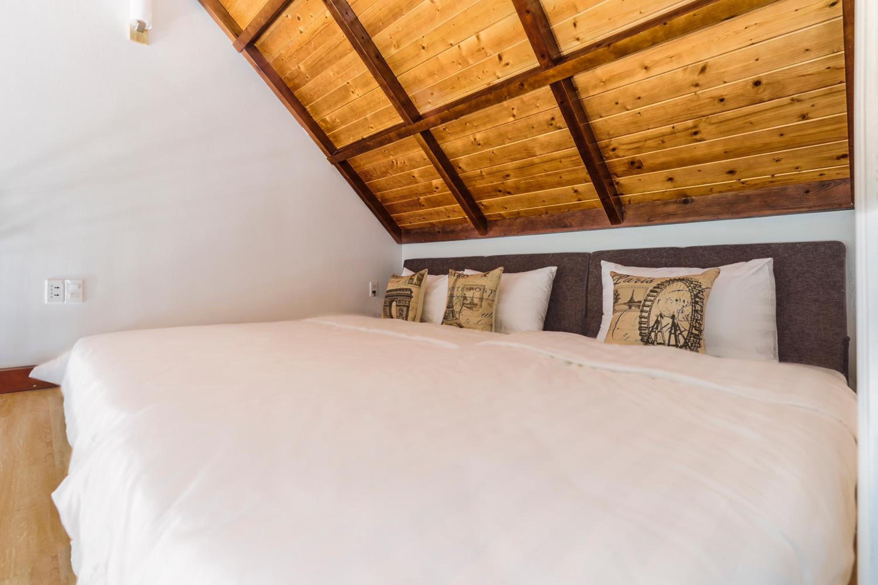 Little Colmar - Homestay & Pottery Studio view 5