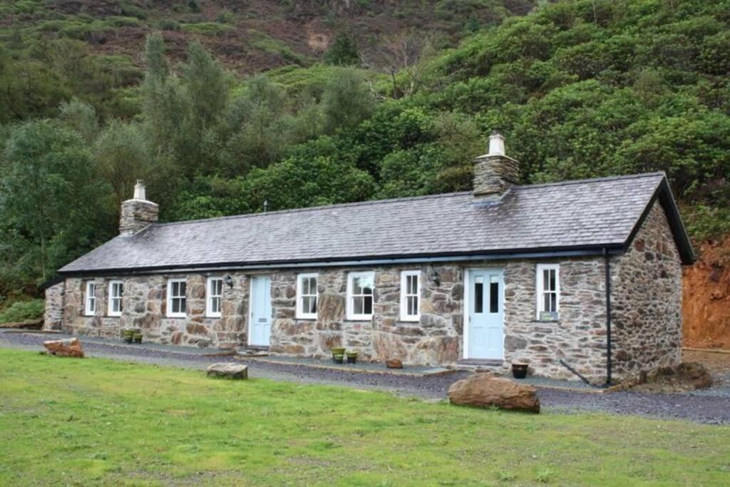Sygun Cottage - Detached Cottage in the heart of the Snowdonia National Park view 2