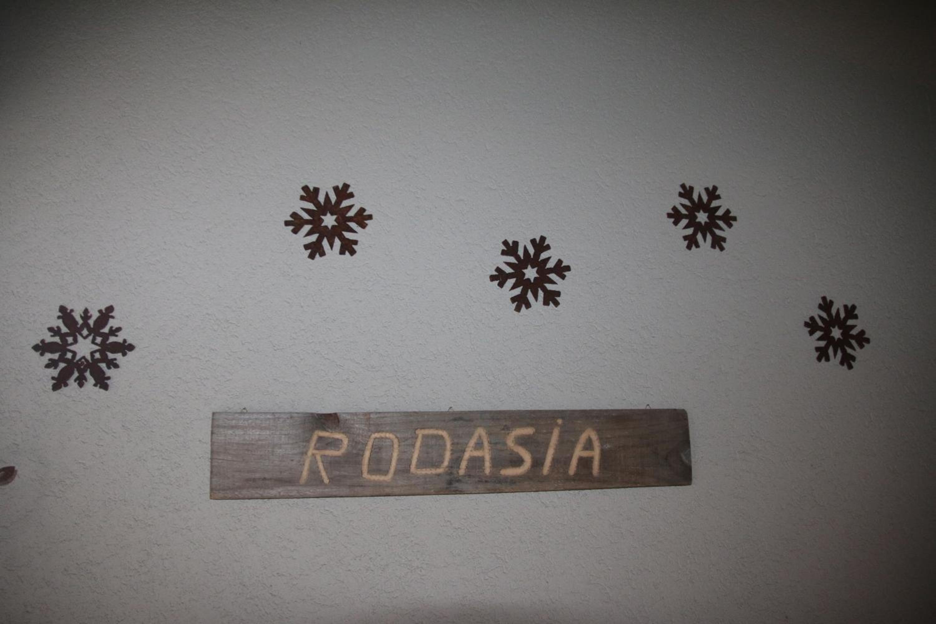Rodasia view 5