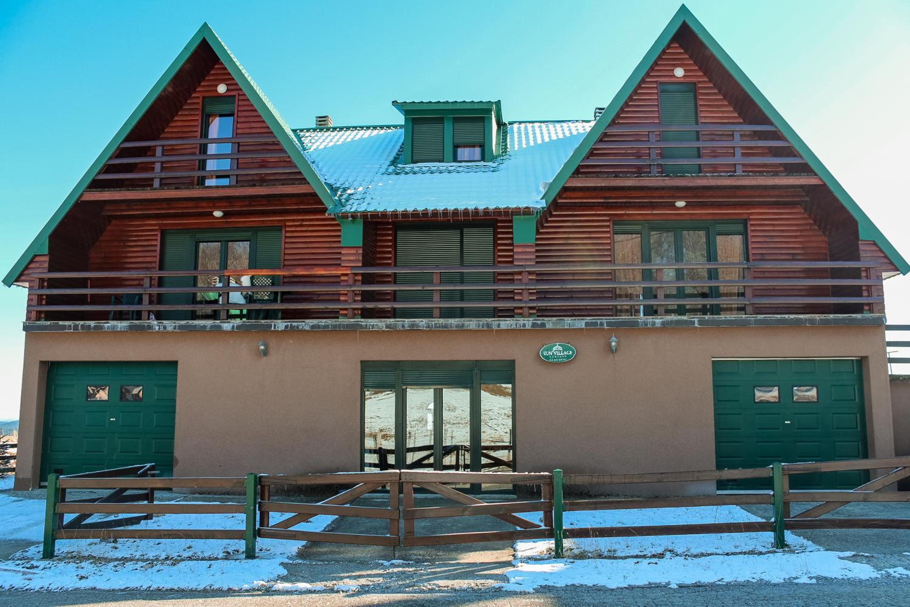 Sun Village Apartments Zabljak view 3