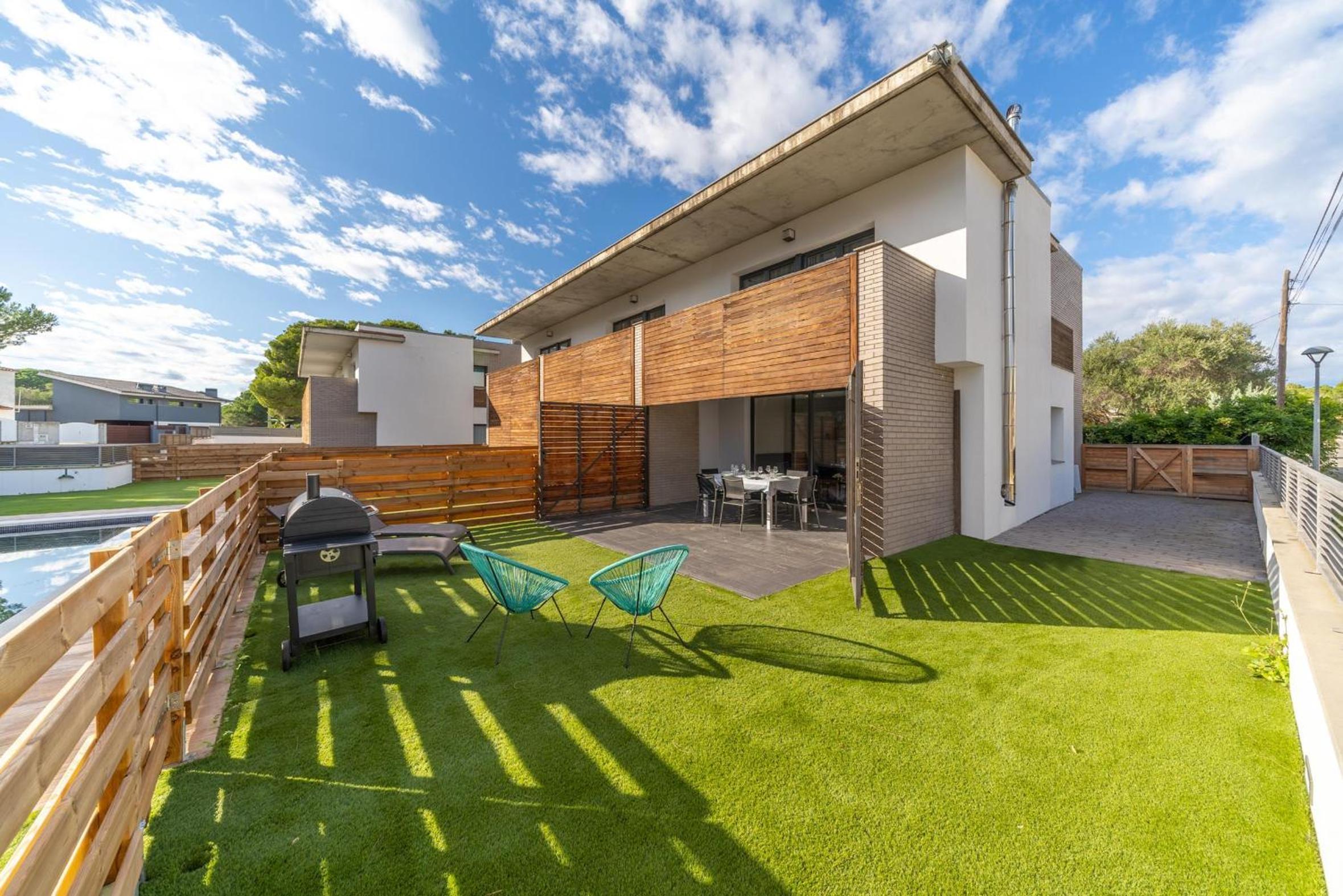 Holiday Home Elvira photo 1