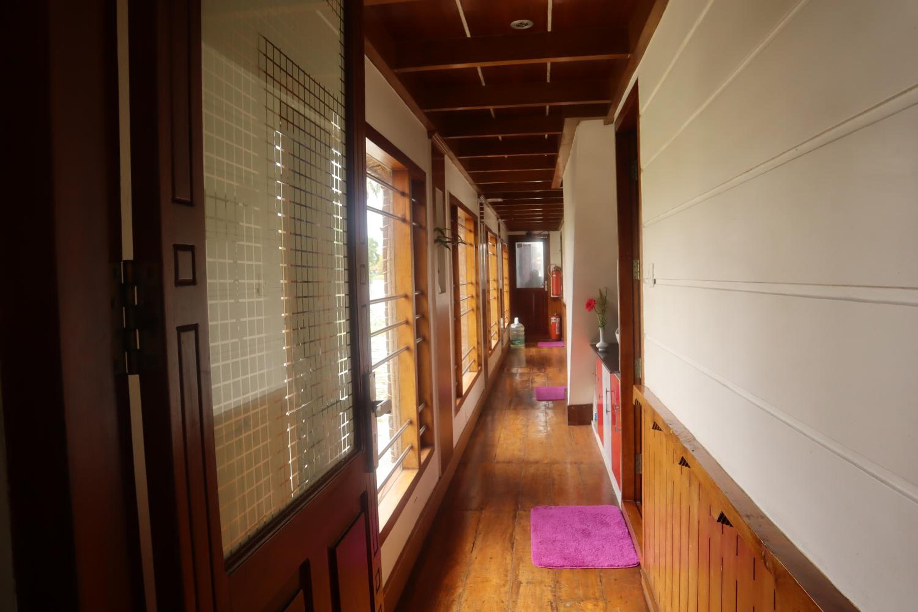 Kera Houseboats Alleppey view 4