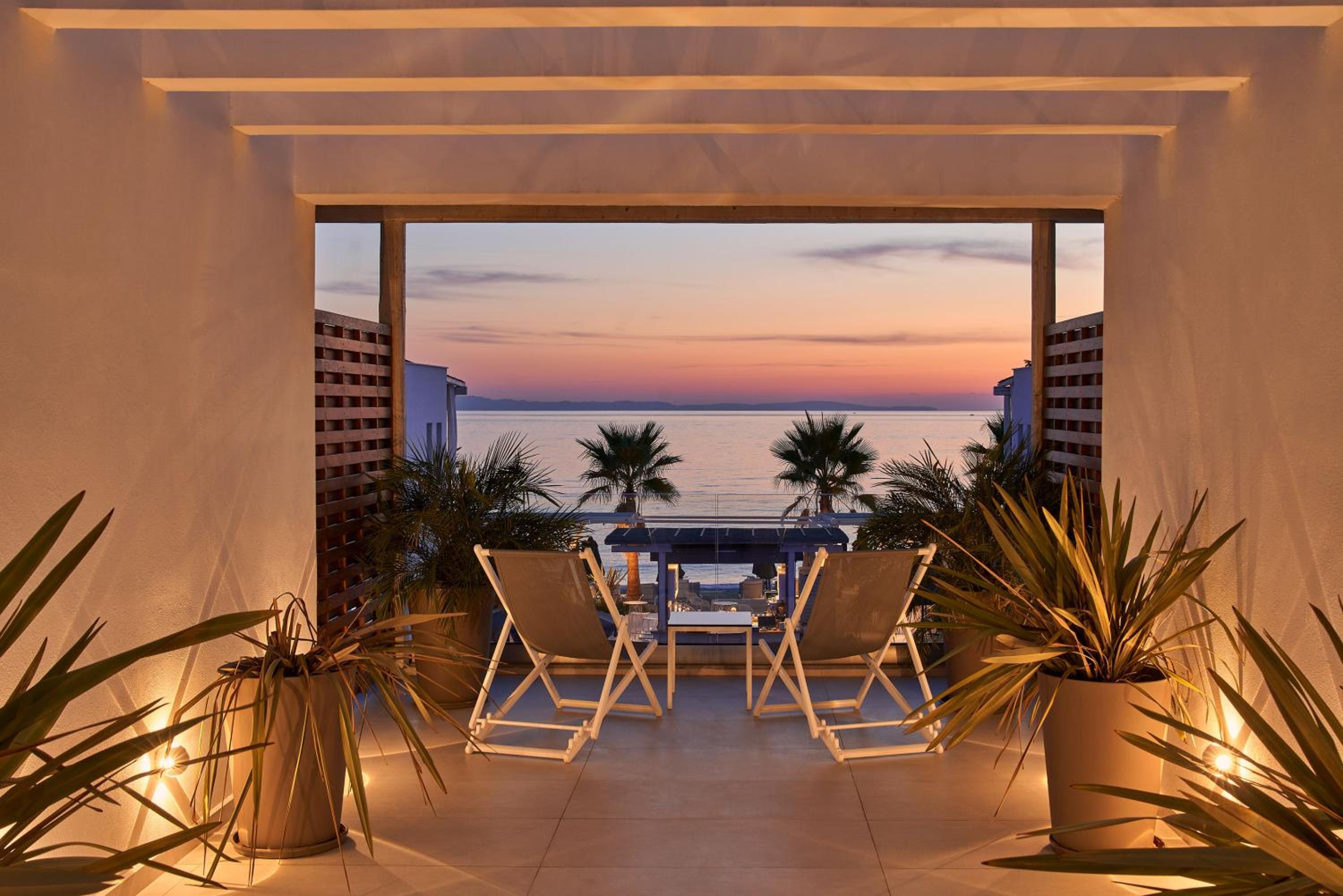 Icon Suites