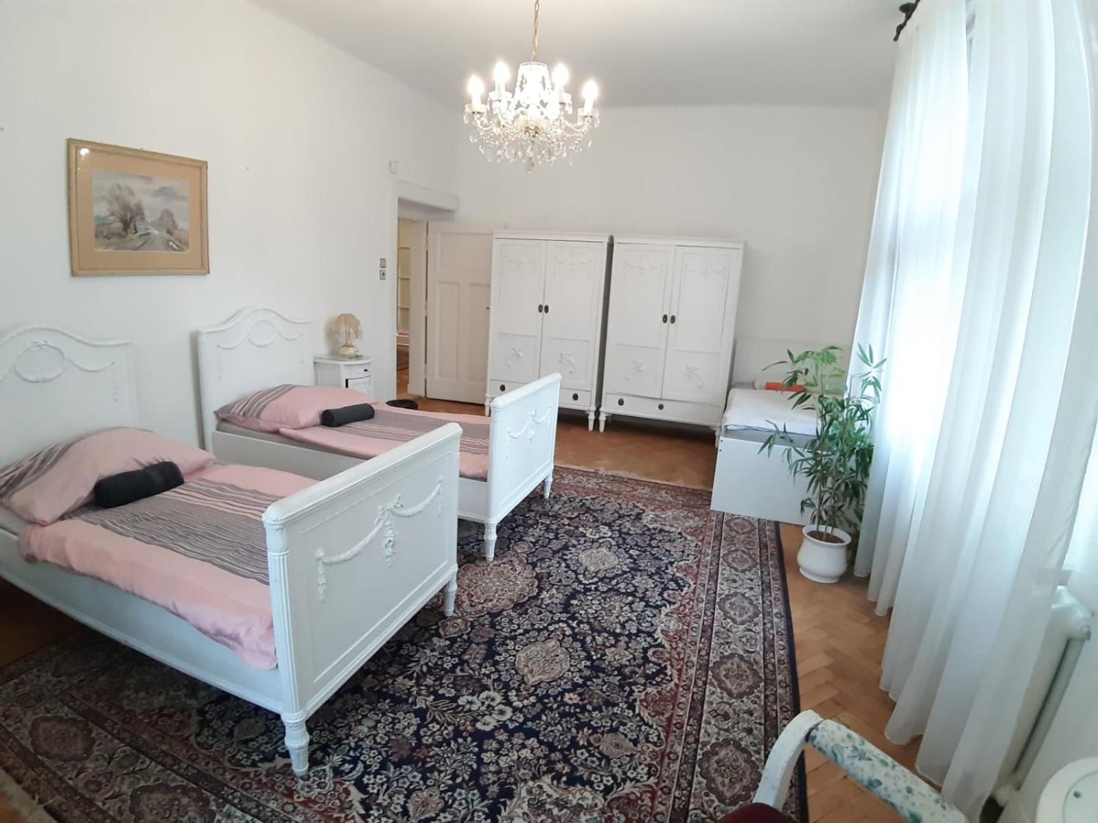 Rooms in Prague-BIG+Comfy