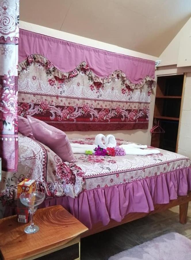 Pensión y Cabinas Colibrí B&B Costa Rica