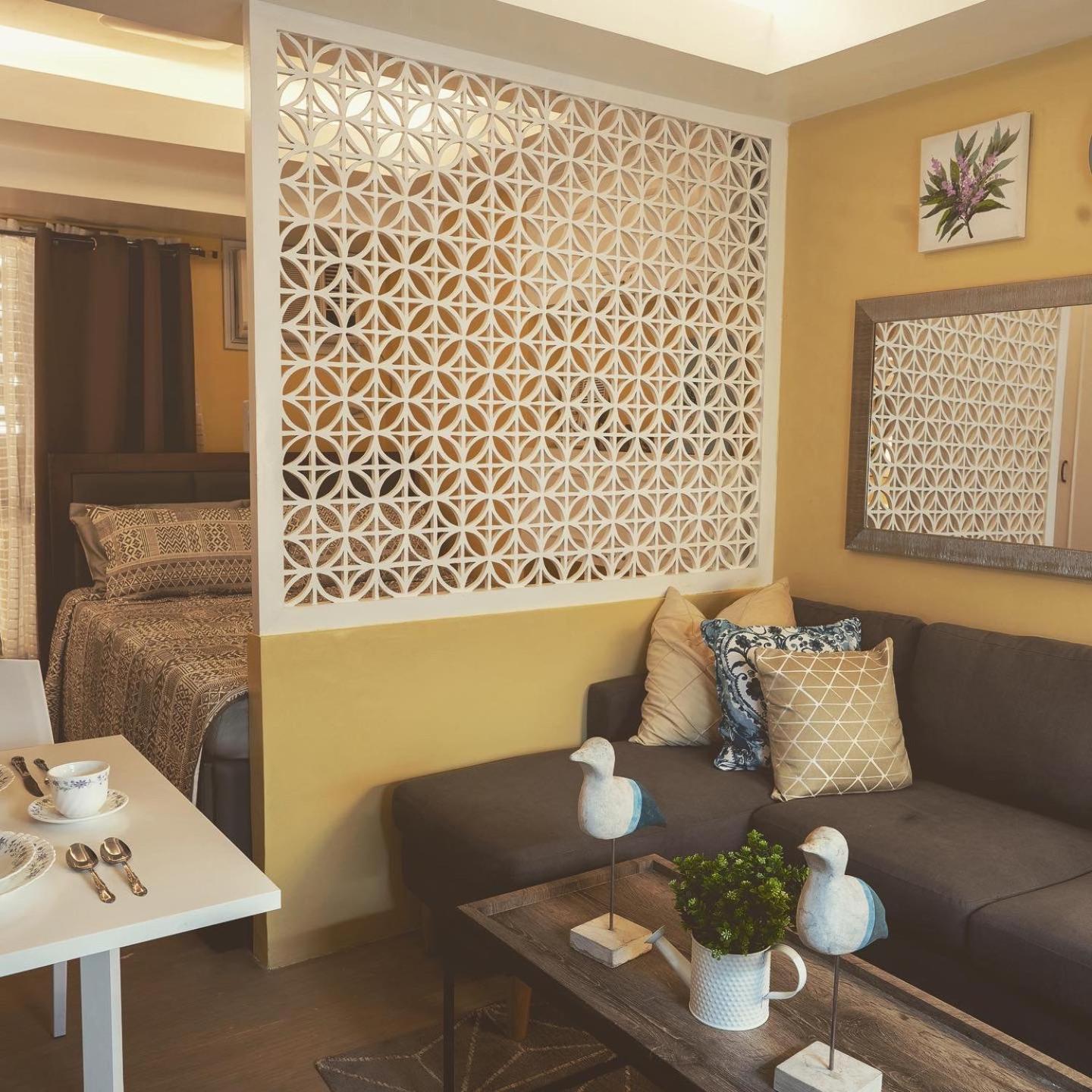 5th floor Cebu IT Park studio walking distance to everything view 2