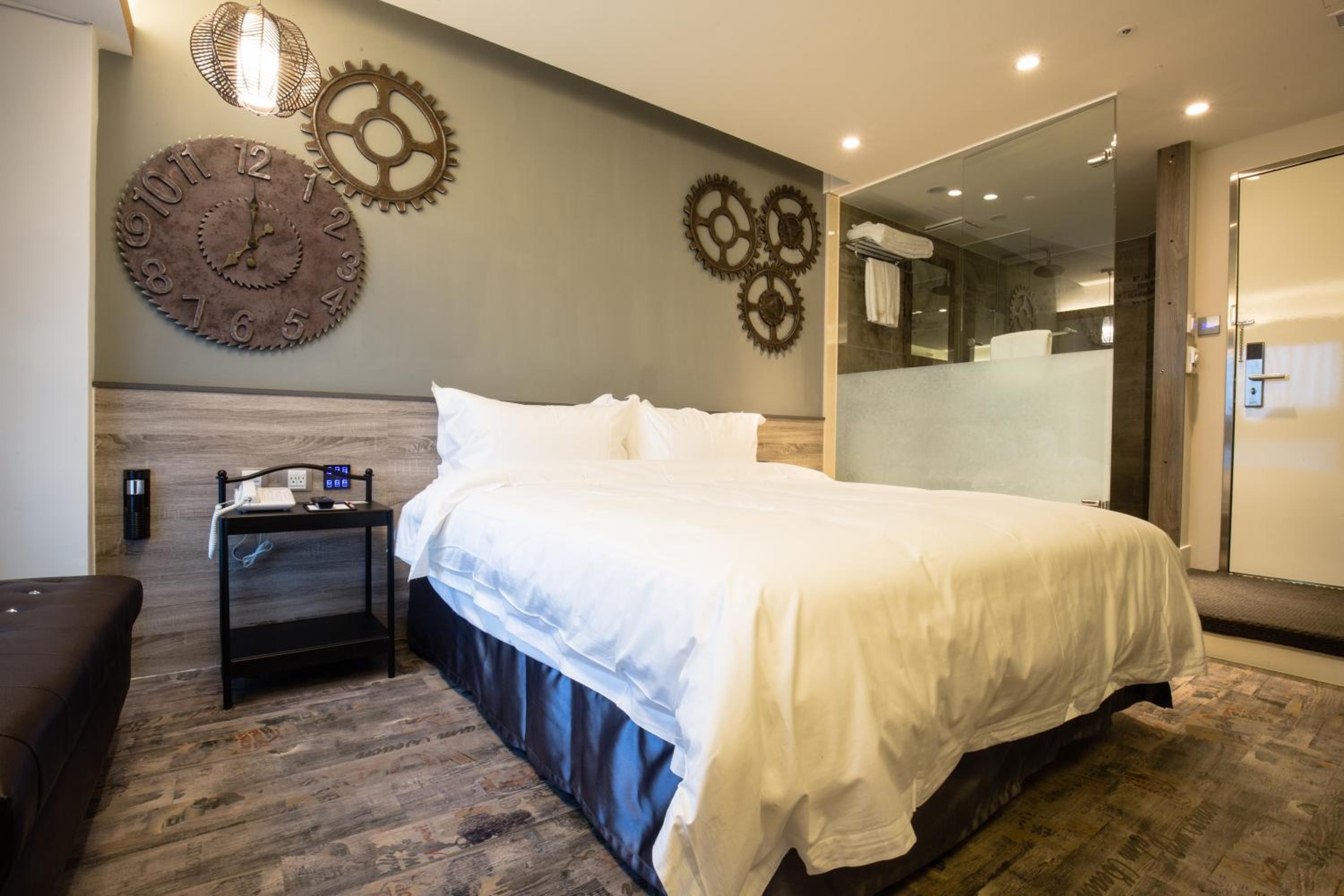 Walker Hotel. Ximen
