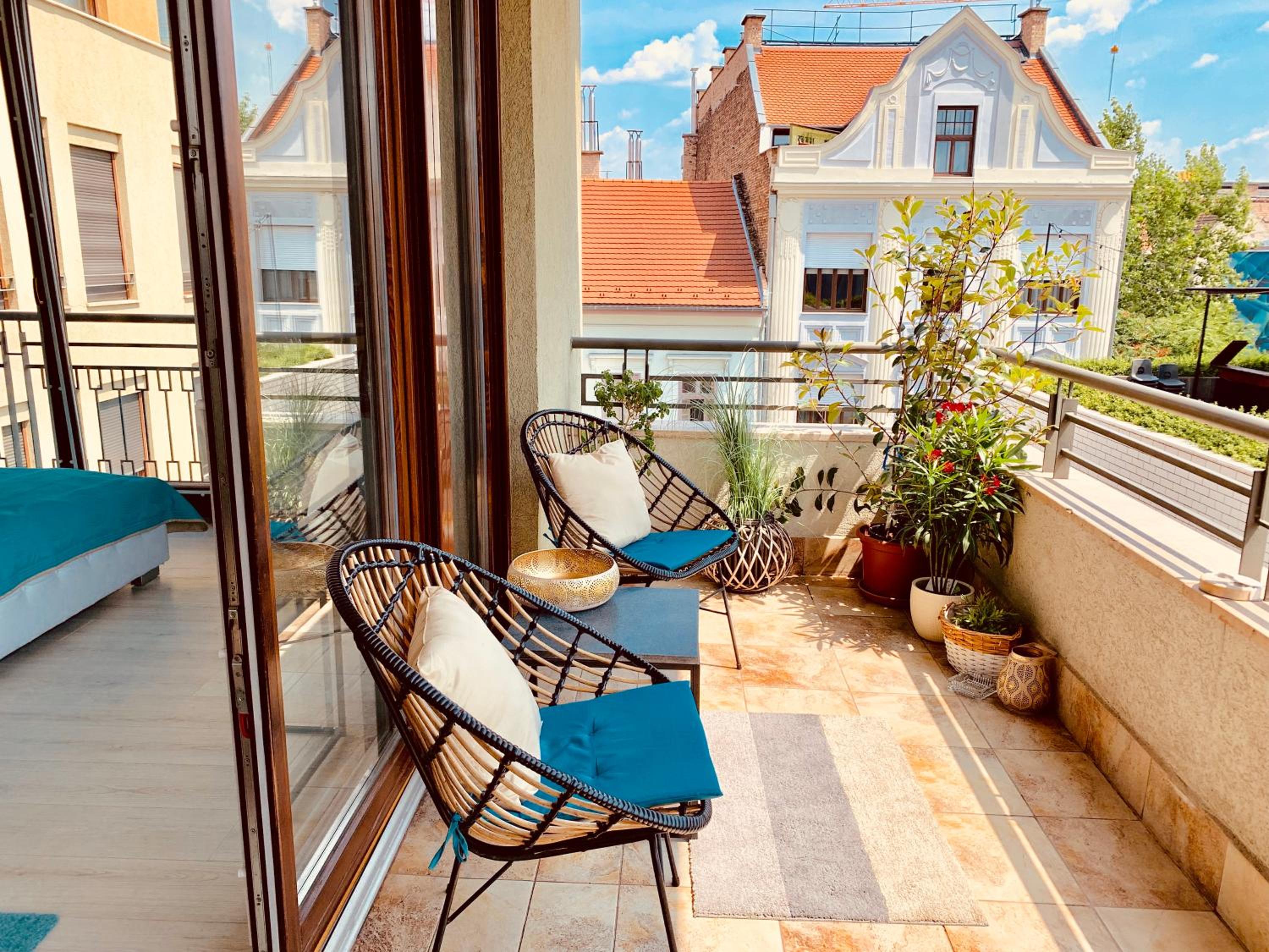balance & terrace