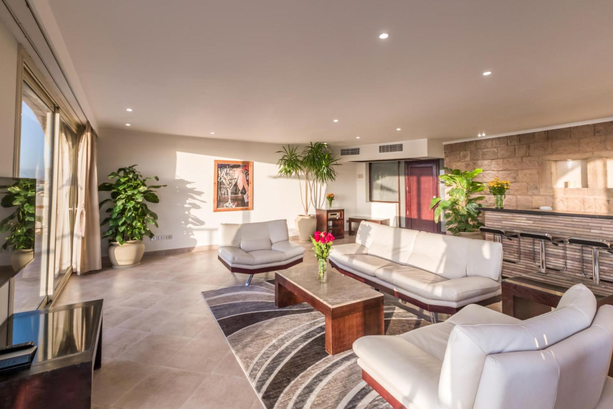 Fort Arabesque Resort, Spa & Villas