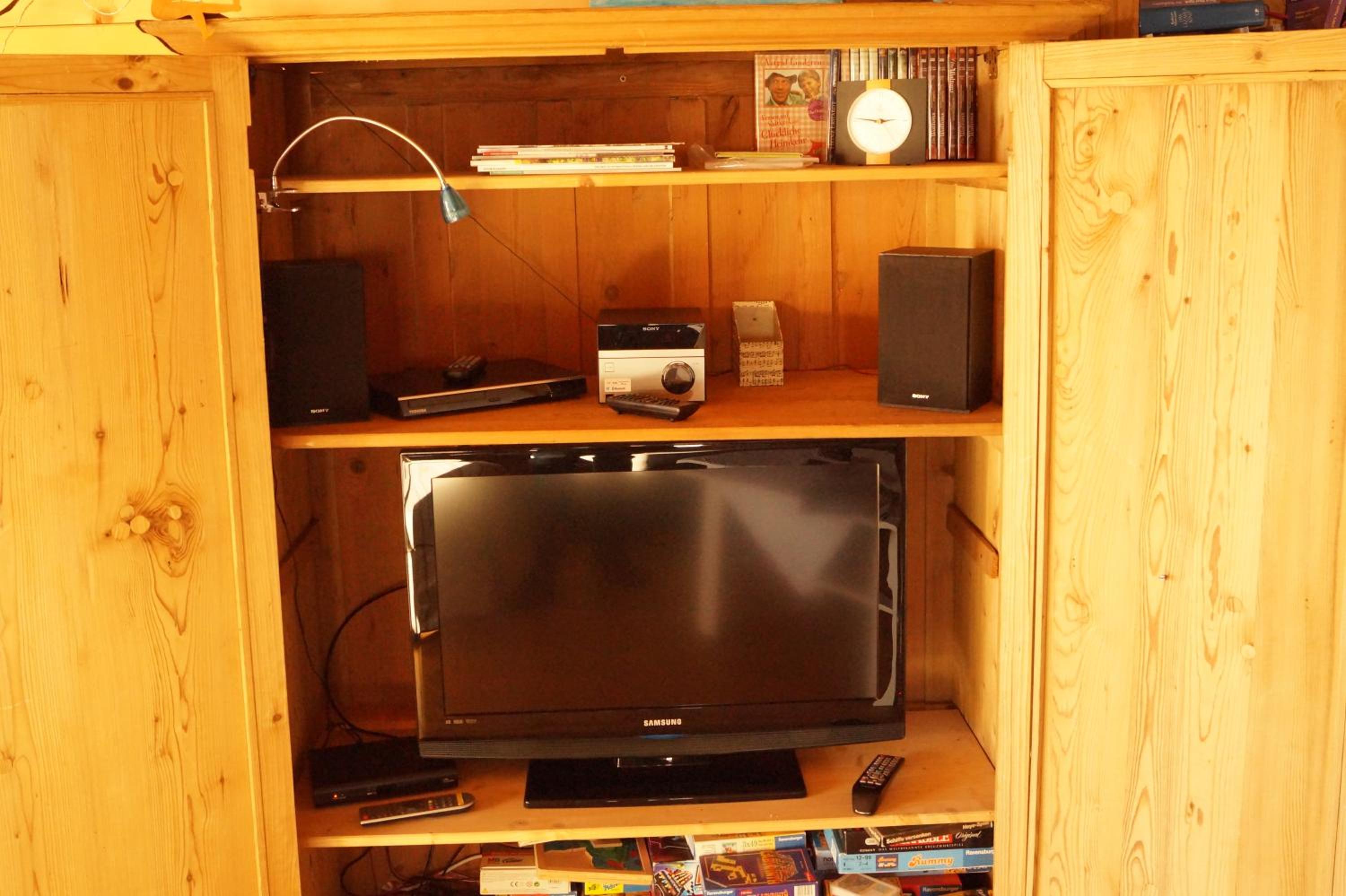 Photo 8