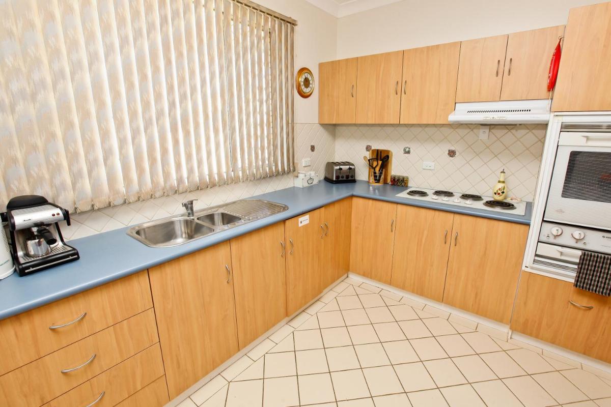 Emaroo Cottages Broken Hill