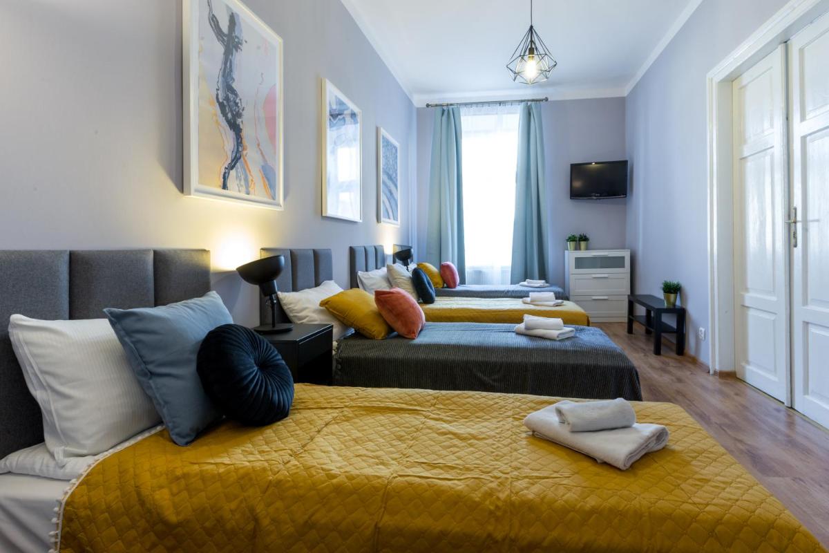 Friendhouse Apartments Starovislna view 5