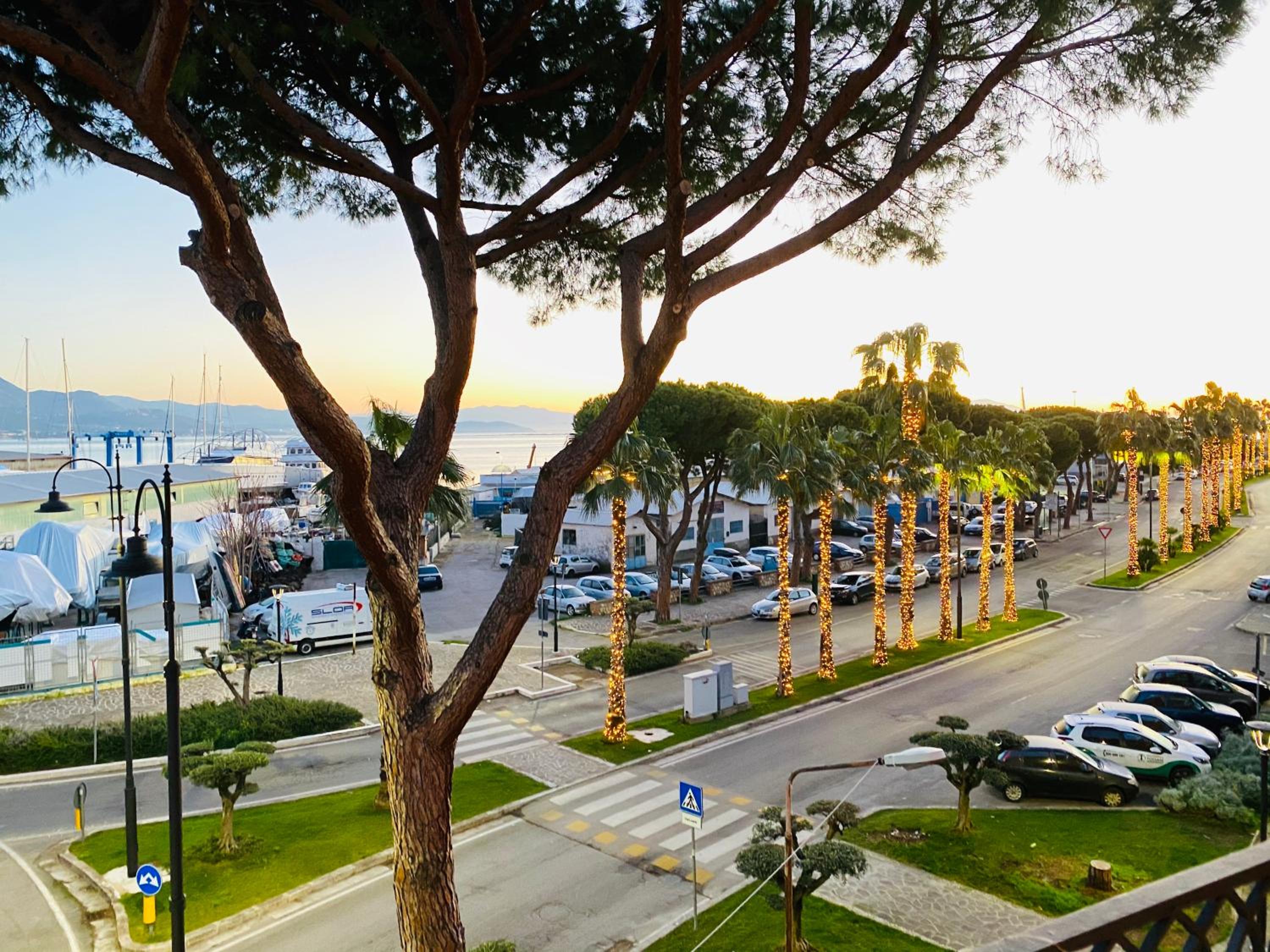 New Luxus Apartment in Gaeta with sea view on harbour photo 3