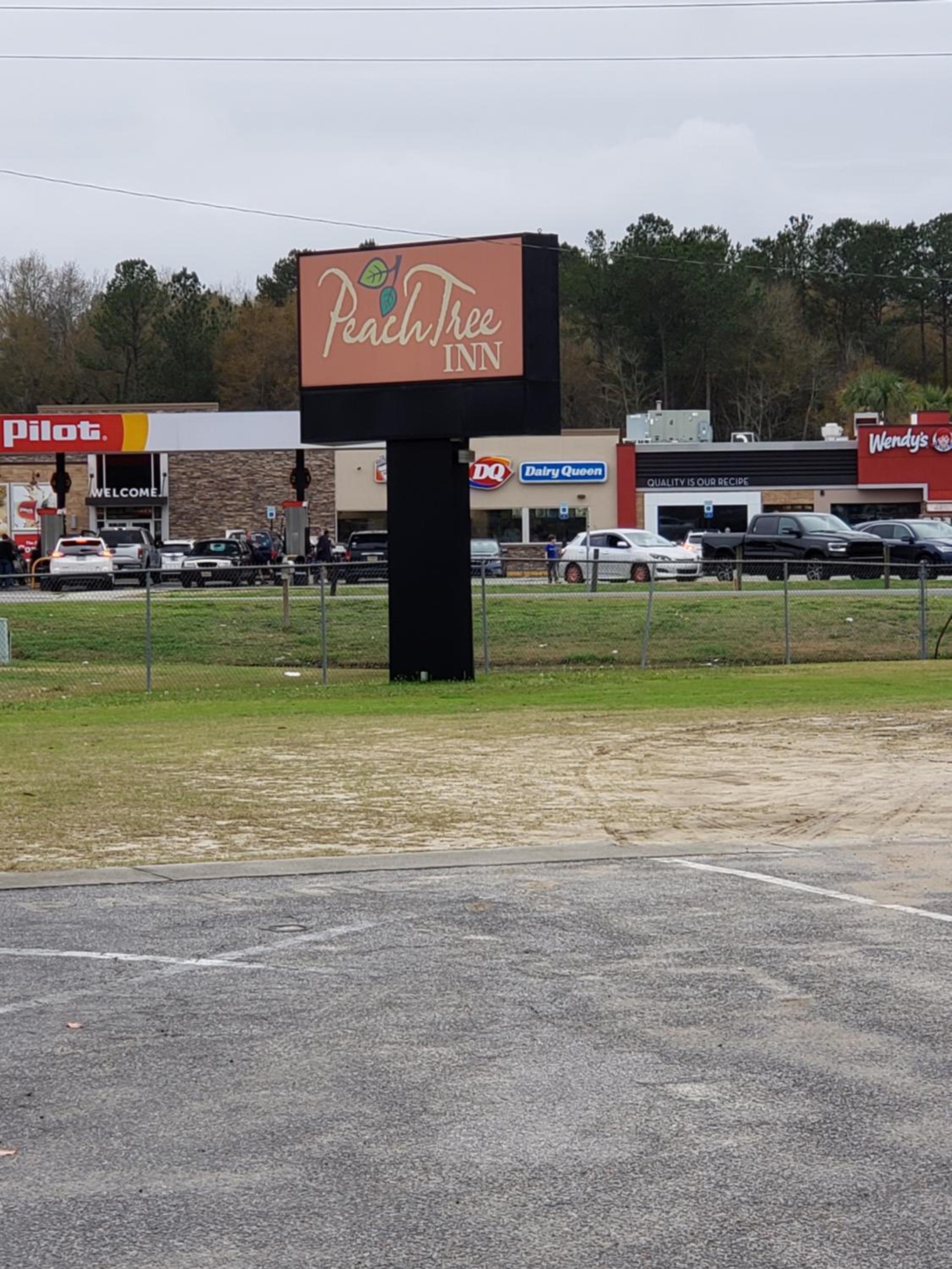 Peach Tree Inn view 3