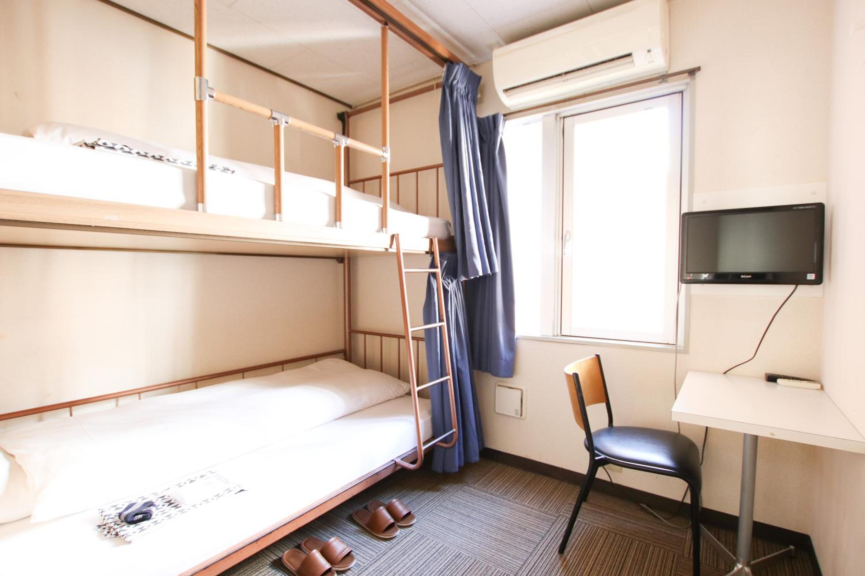 Sakura Hotel Jimbocho - Image 5