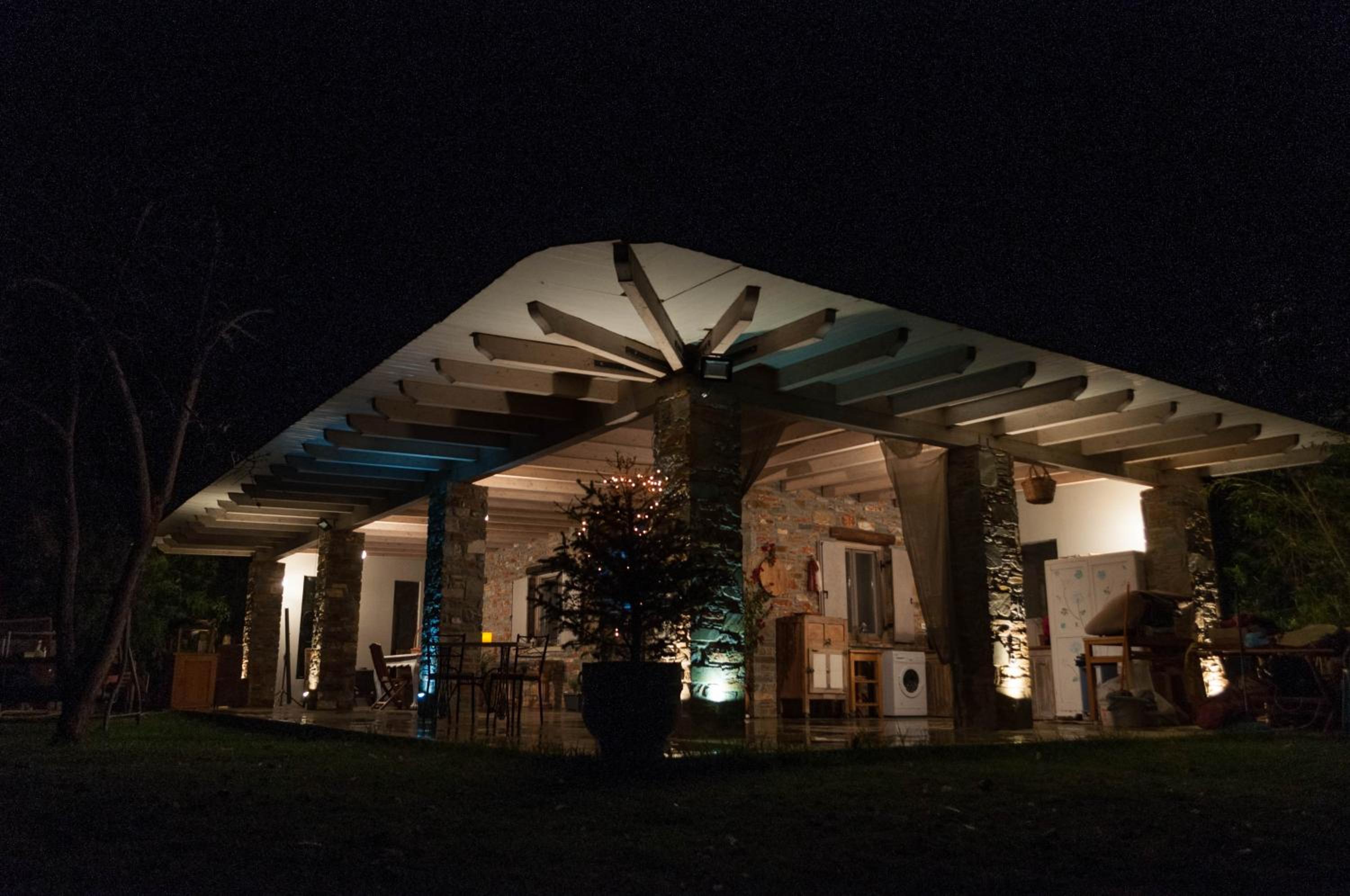 Hotel Sinanis Garden House - Image 1