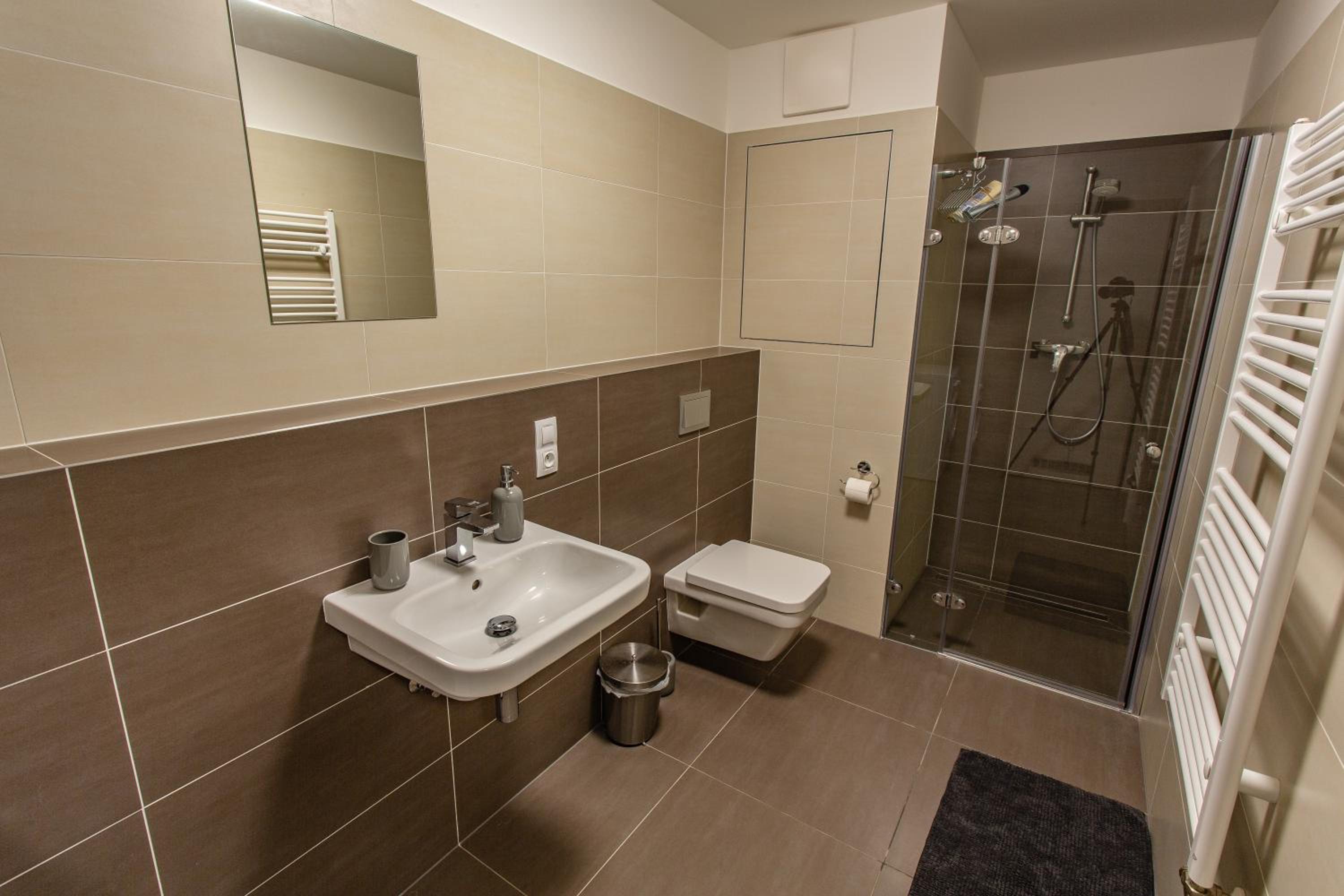 Spacious Terrace Apartment with free private parking