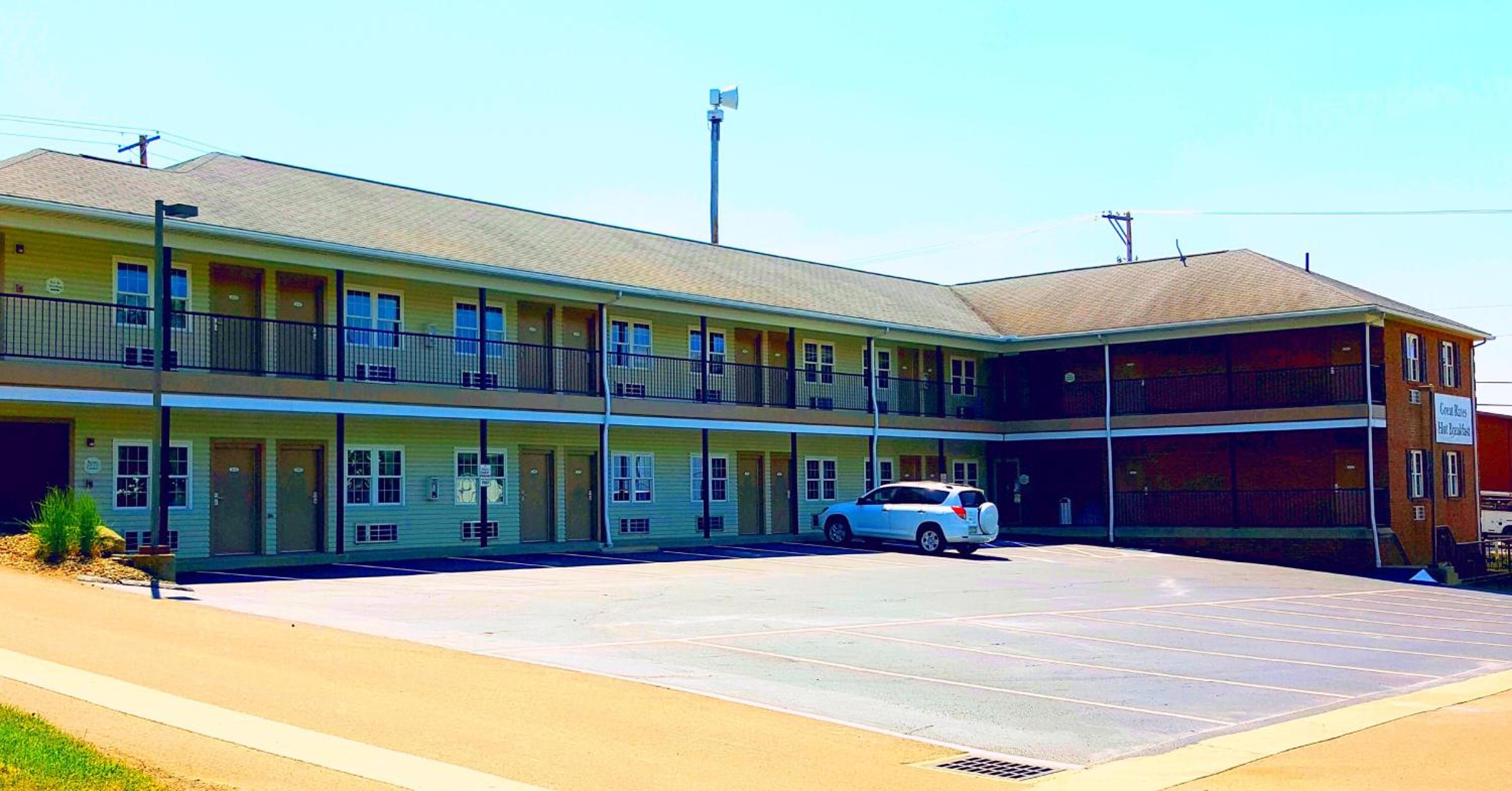 Lodging on the Square