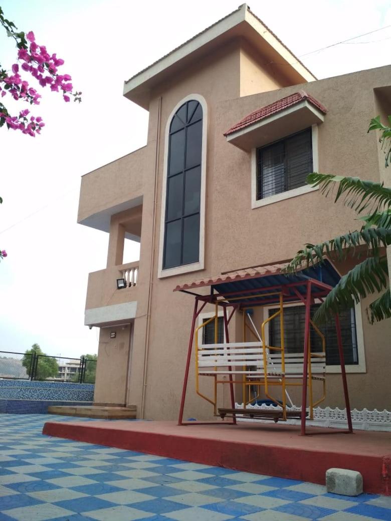 Royal Villa 3 - Luxurious 3BHK Villa with Huge Pvt Swimming Pool view 3