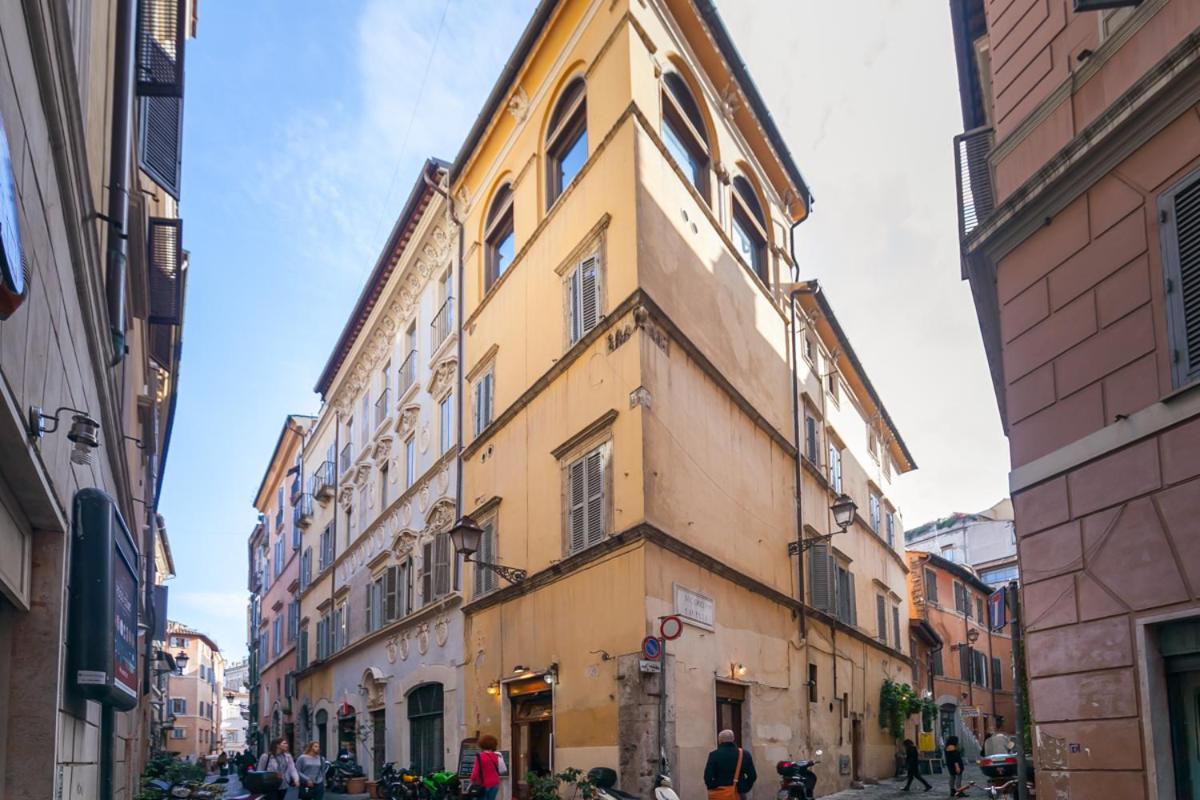 Domus Lupae -live in the heart of Rome