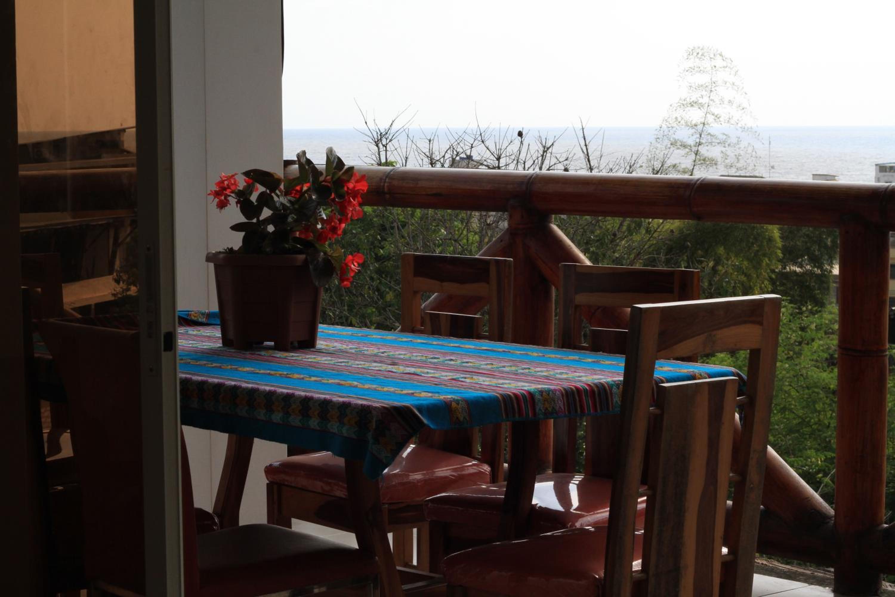 The Heights in Montañita