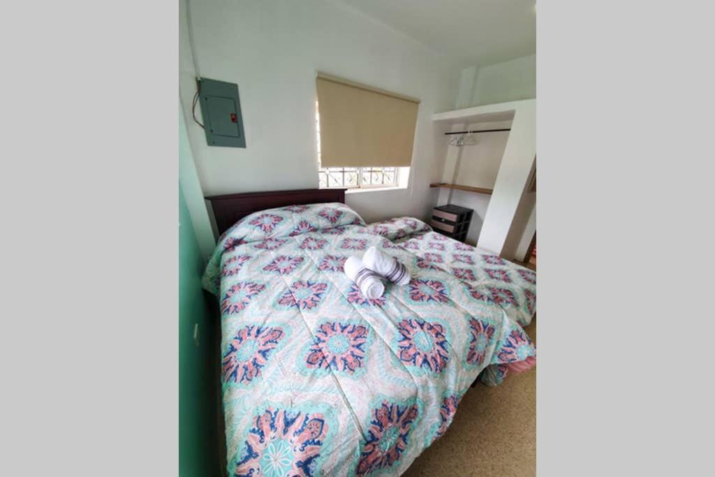 Renovada Casa Familiar con piscina en Salinas view 5