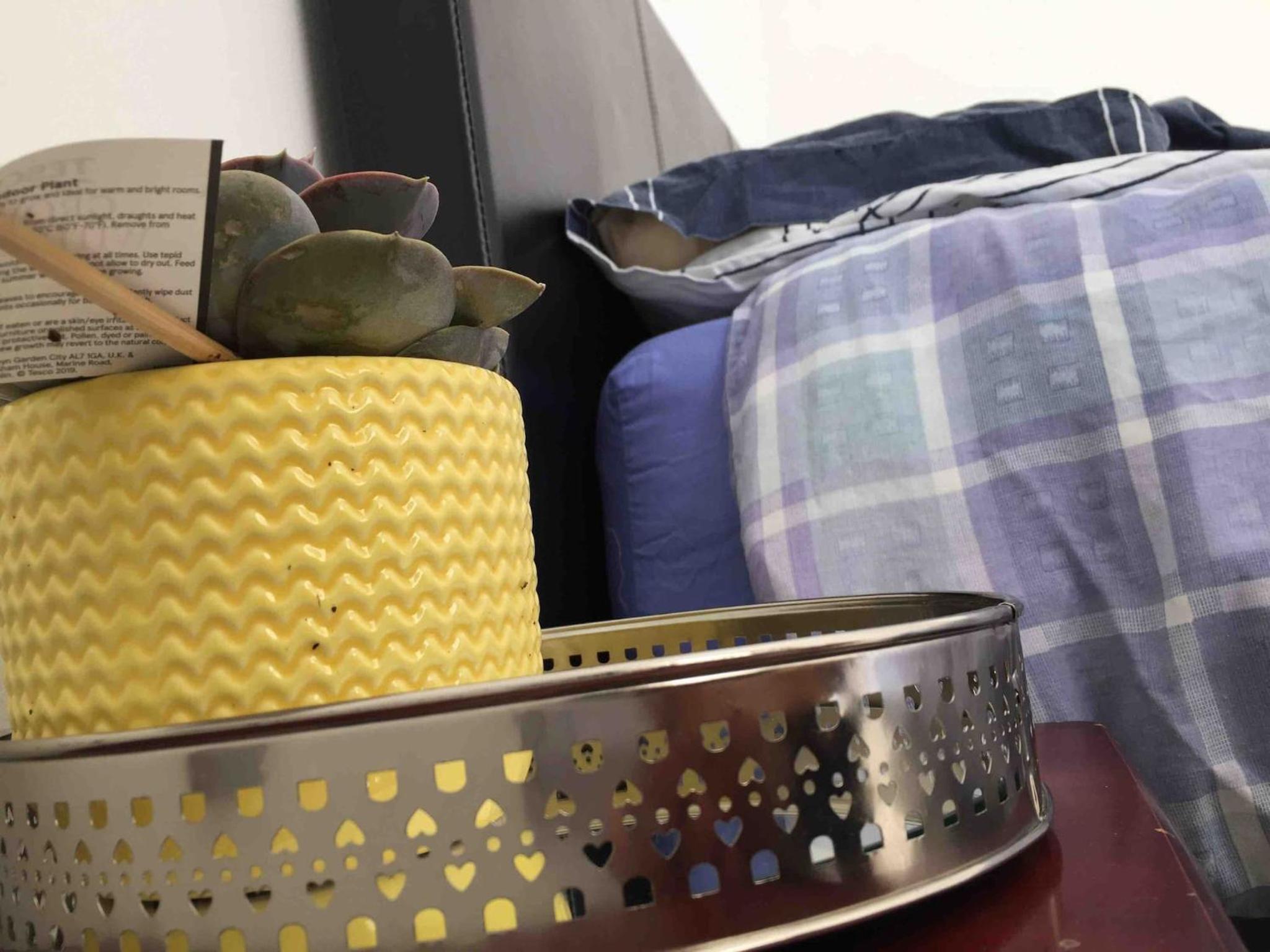 Kings Lynn Vacations - Kings Lynn Double Bedroom 1 New Renovated Bathroom - Property Image 4