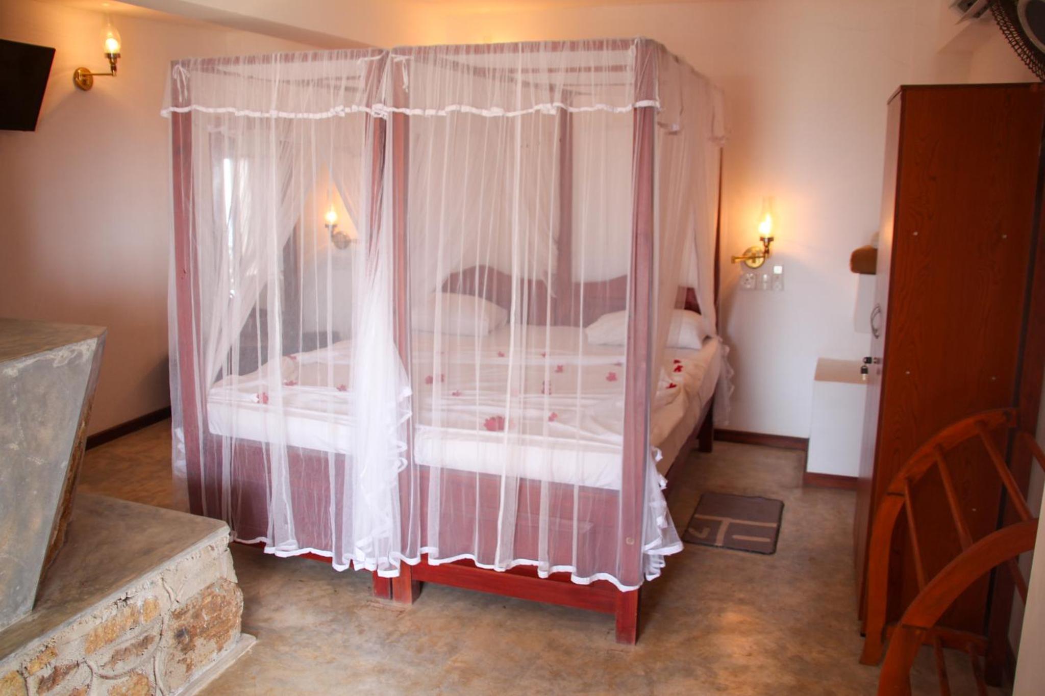 Shanthi Beach Resort