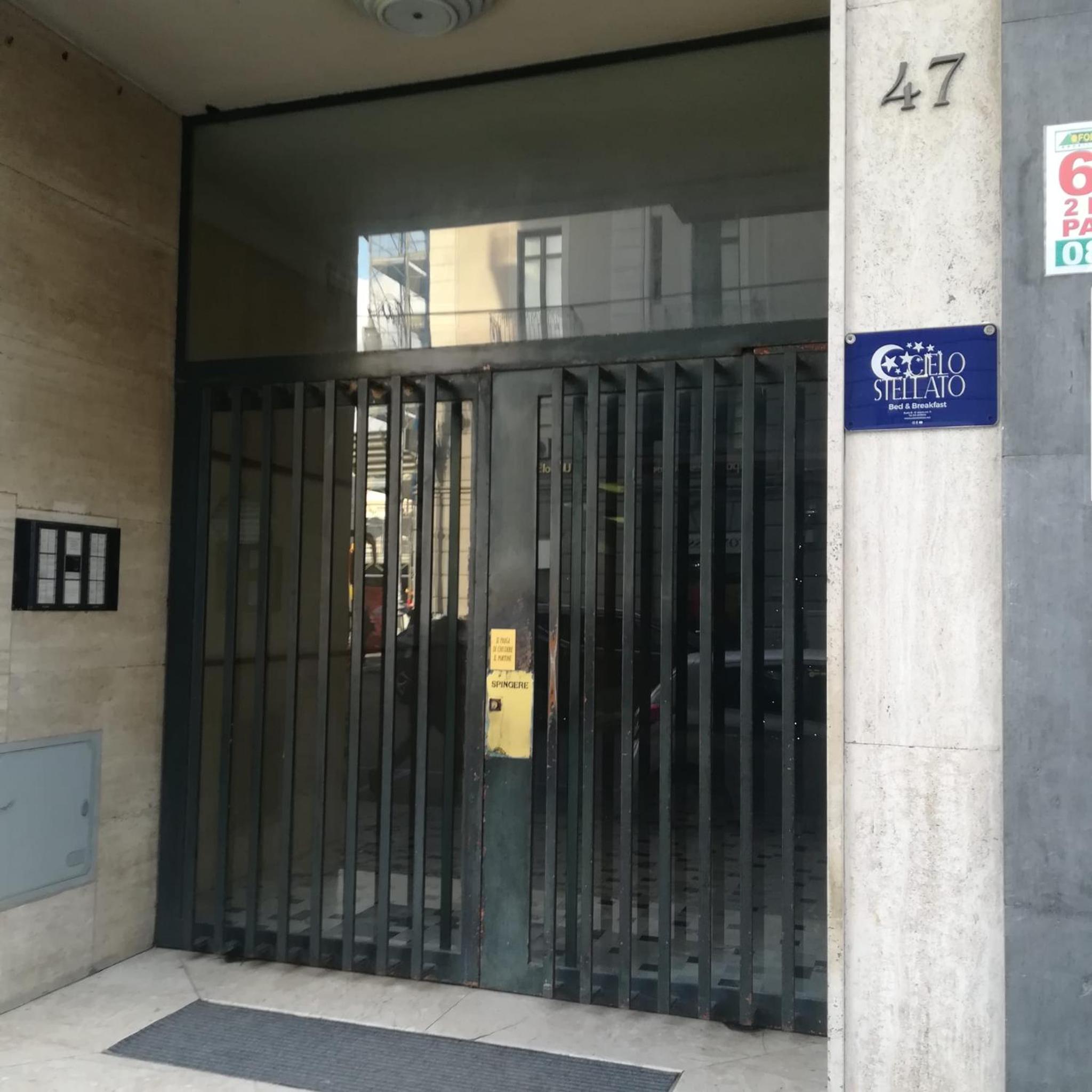 Hotel Suites Cielo Stellato on SeaLine - Image 1