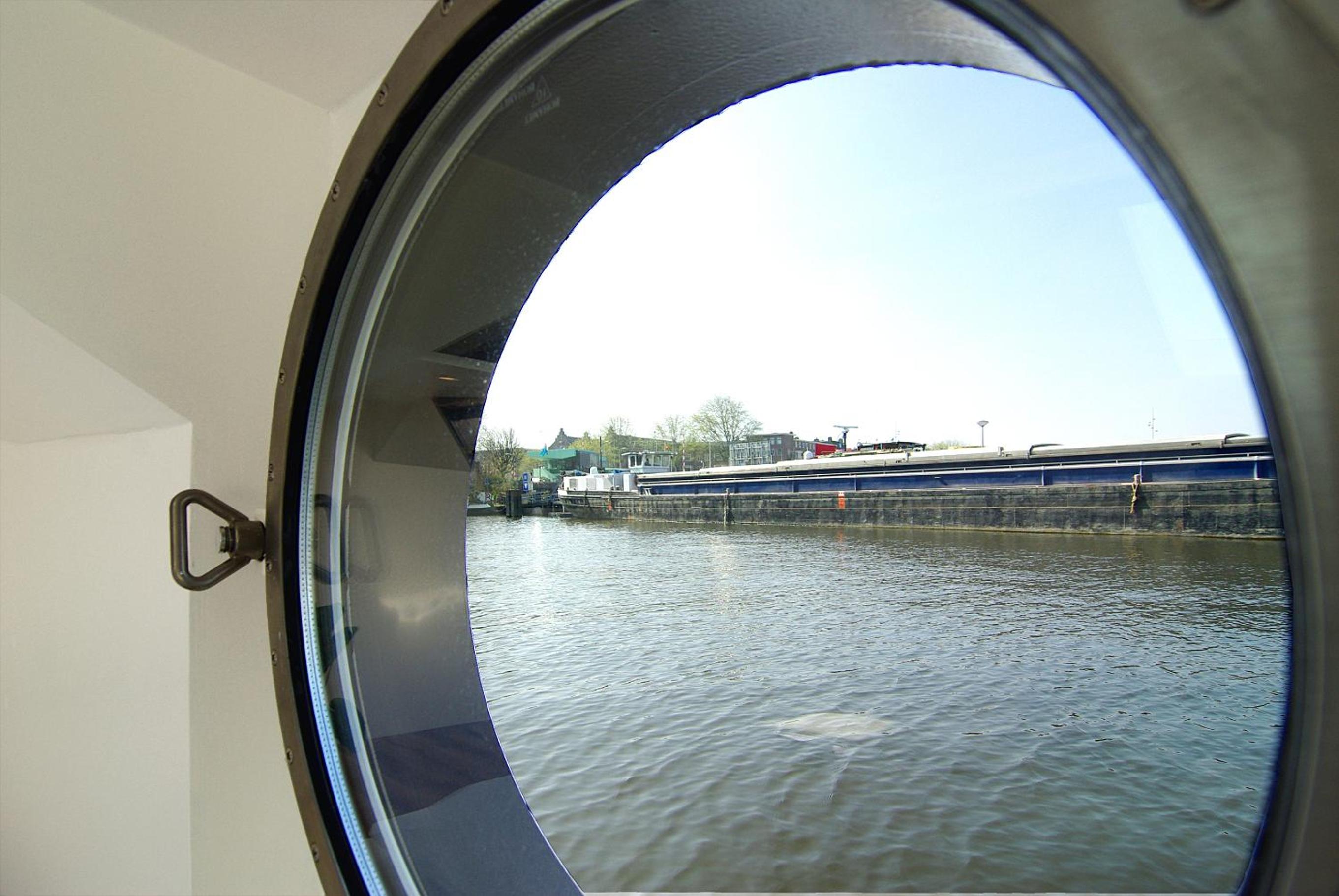 Eco HouseBoat