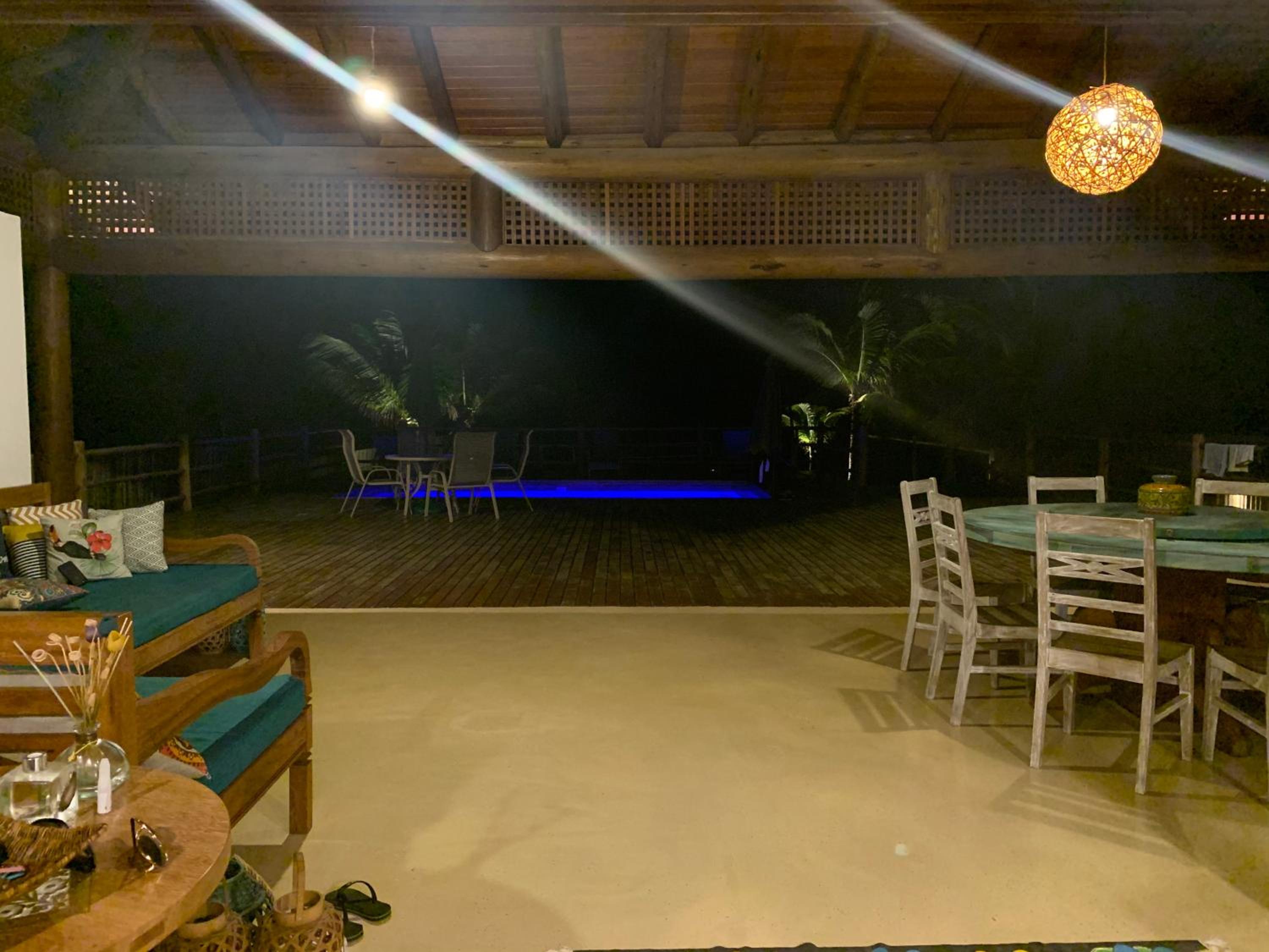Casa Uluwatu Bahia Pé na Areia Premium